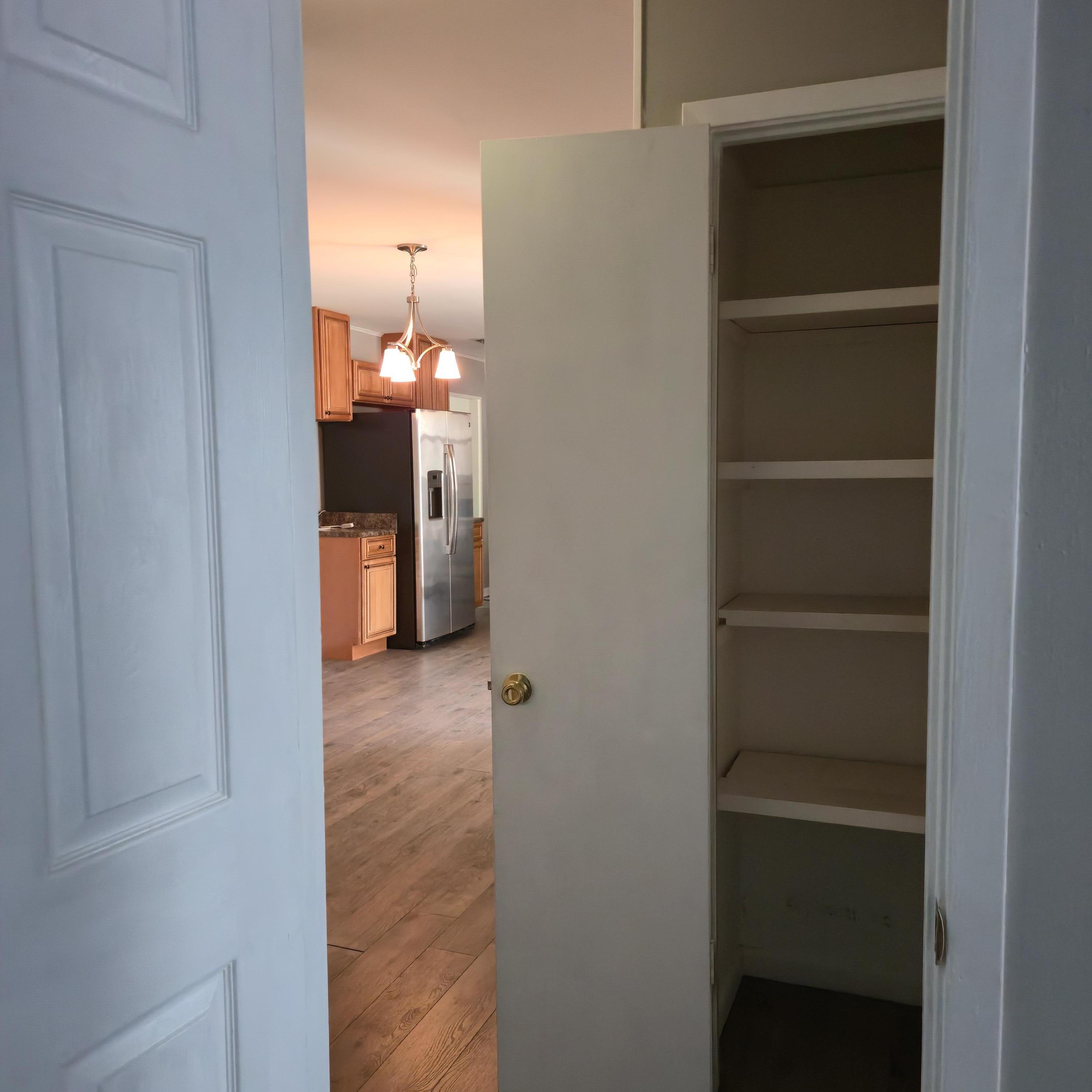 SHALIMAR - Residential Lease