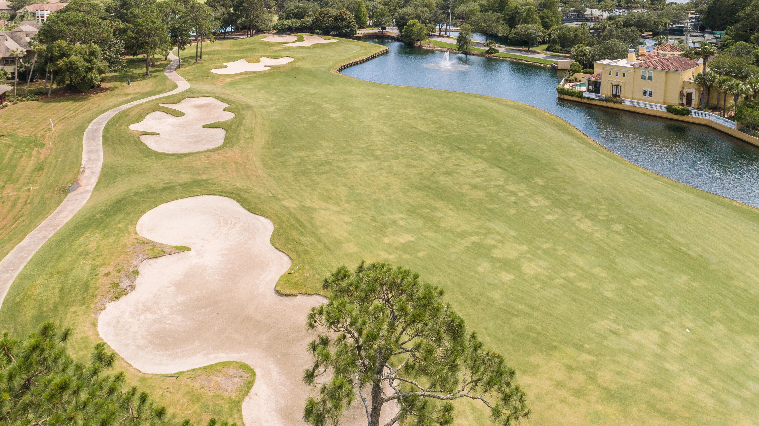 BAYSIDE CONDO SANDESTIN - Residential