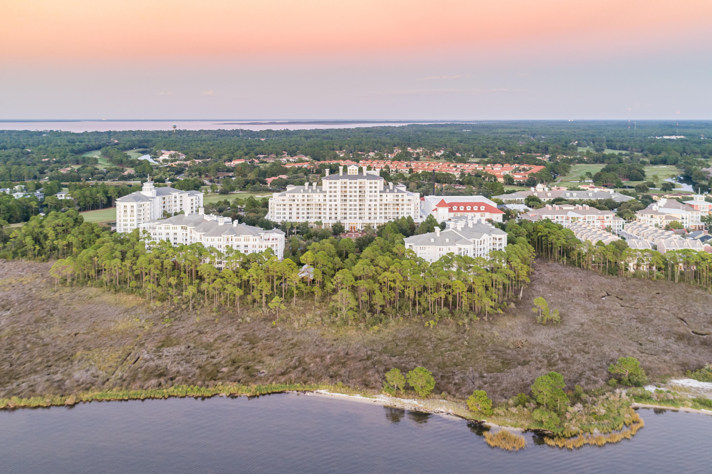 BAYSIDE CONDO SANDESTIN - Residential