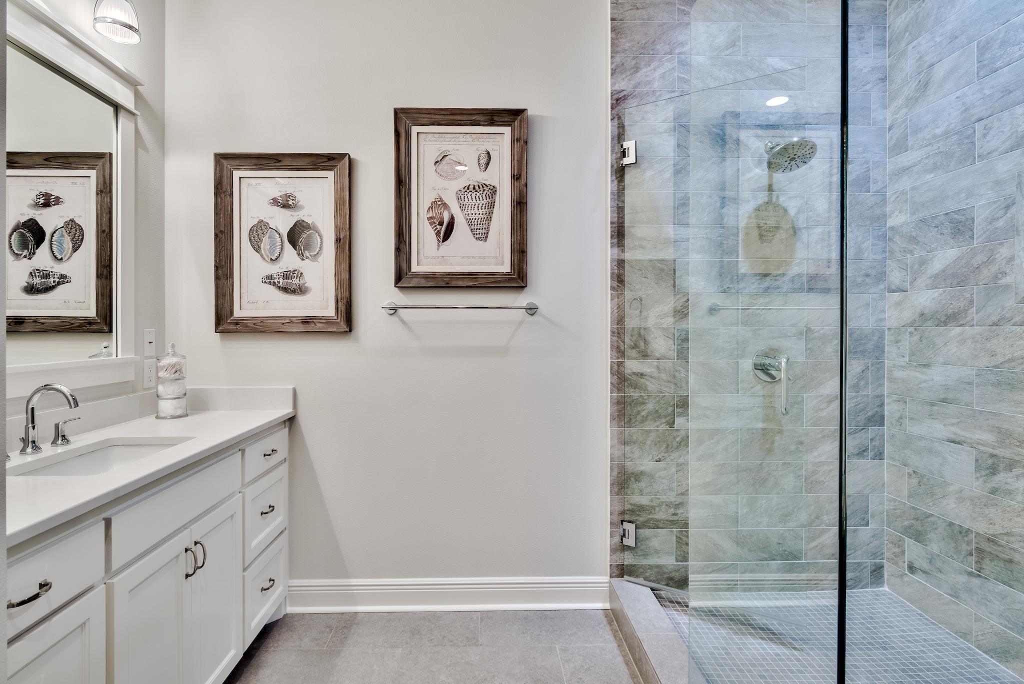 BAYTOWNE AVE EAST - Residential