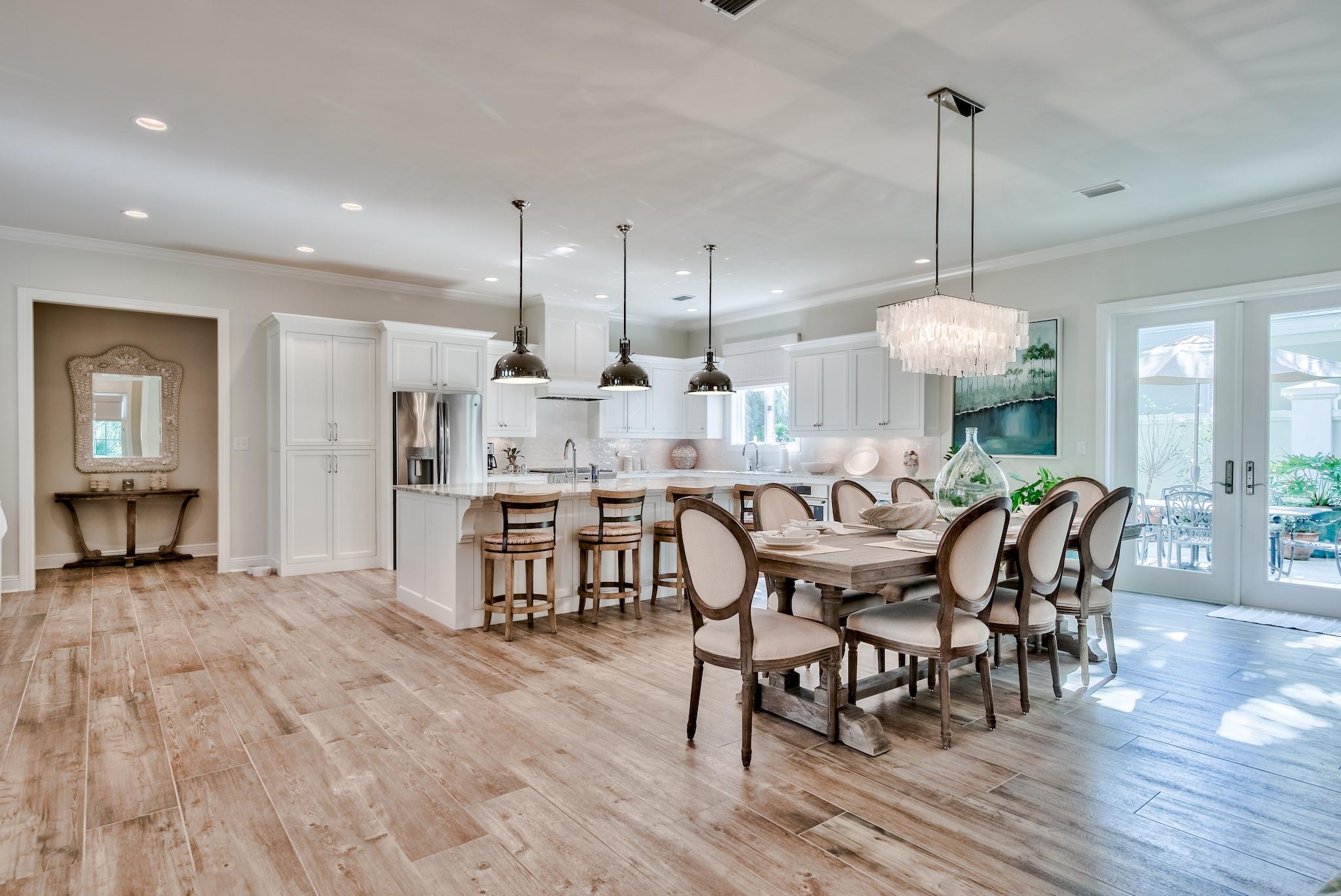 BAYTOWNE AVE EAST - Residential