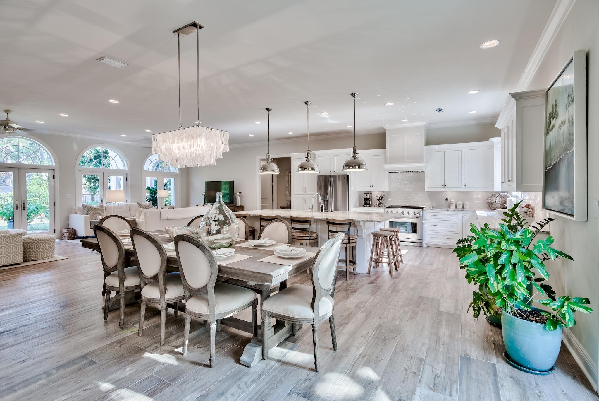 BAYTOWNE AVE EAST - Residential