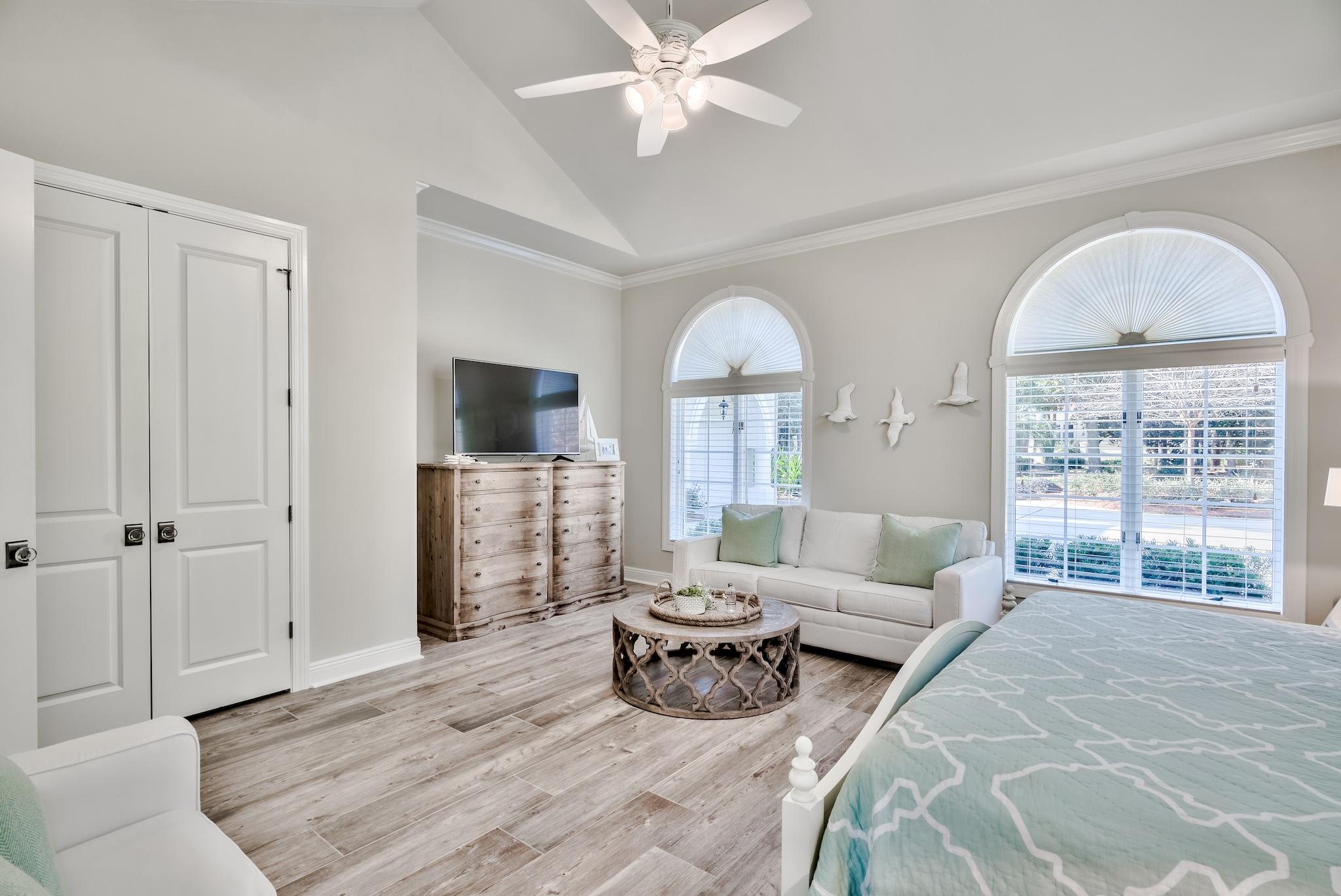 BAYTOWNE AVE EAST - Residential