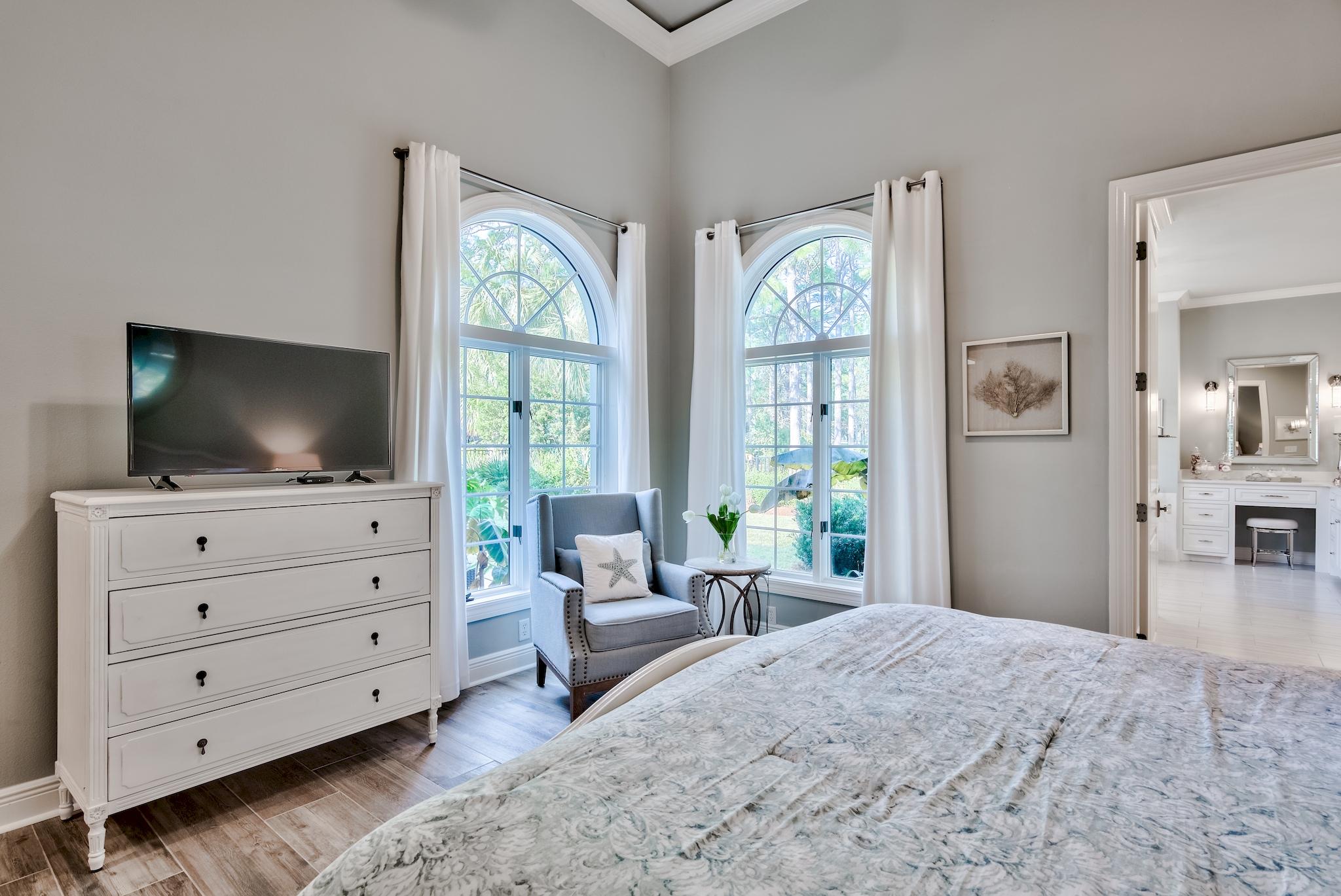 BAYTOWNE AVE EAST - Residential