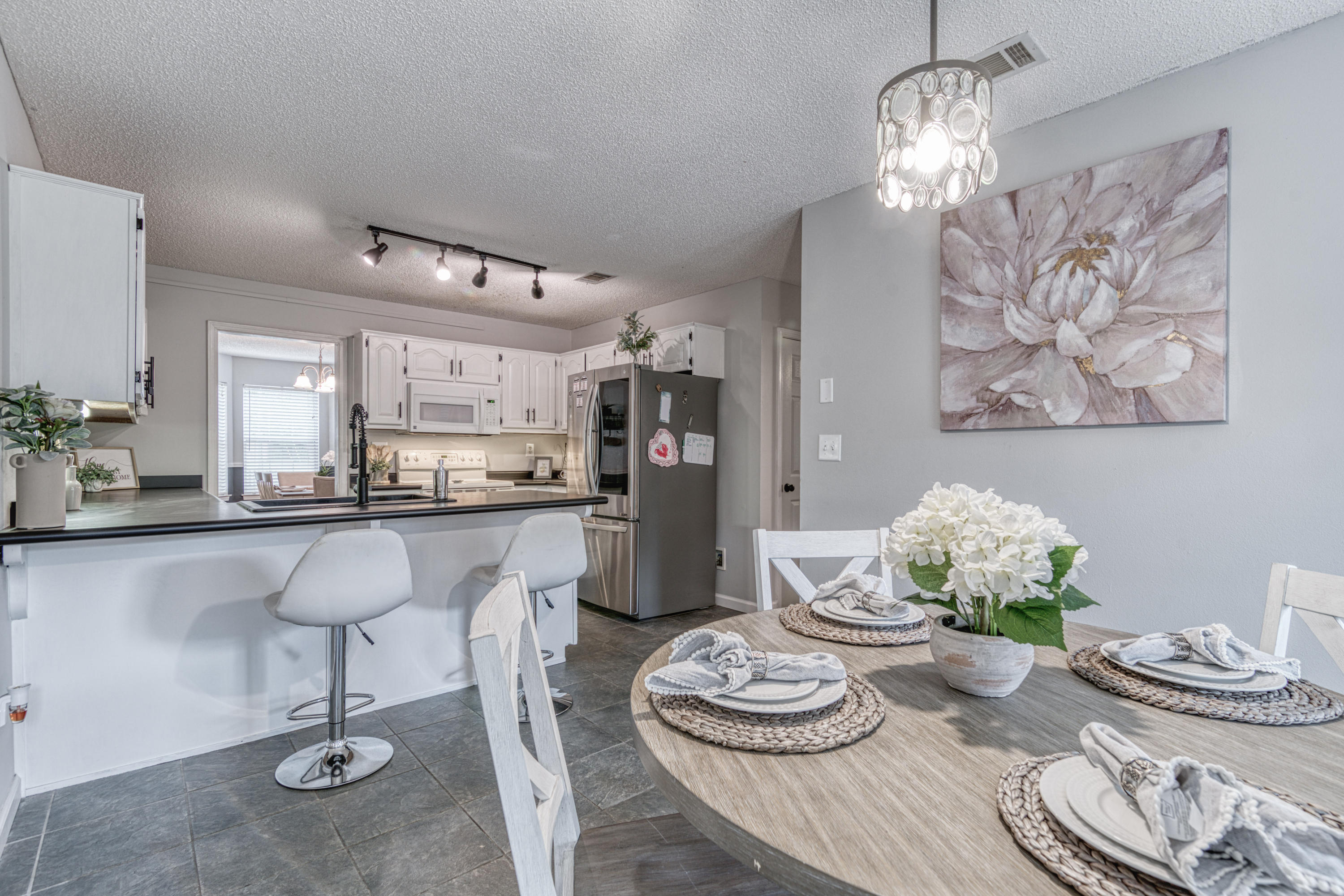 COUNTRYVIEW ESTATES - Residential