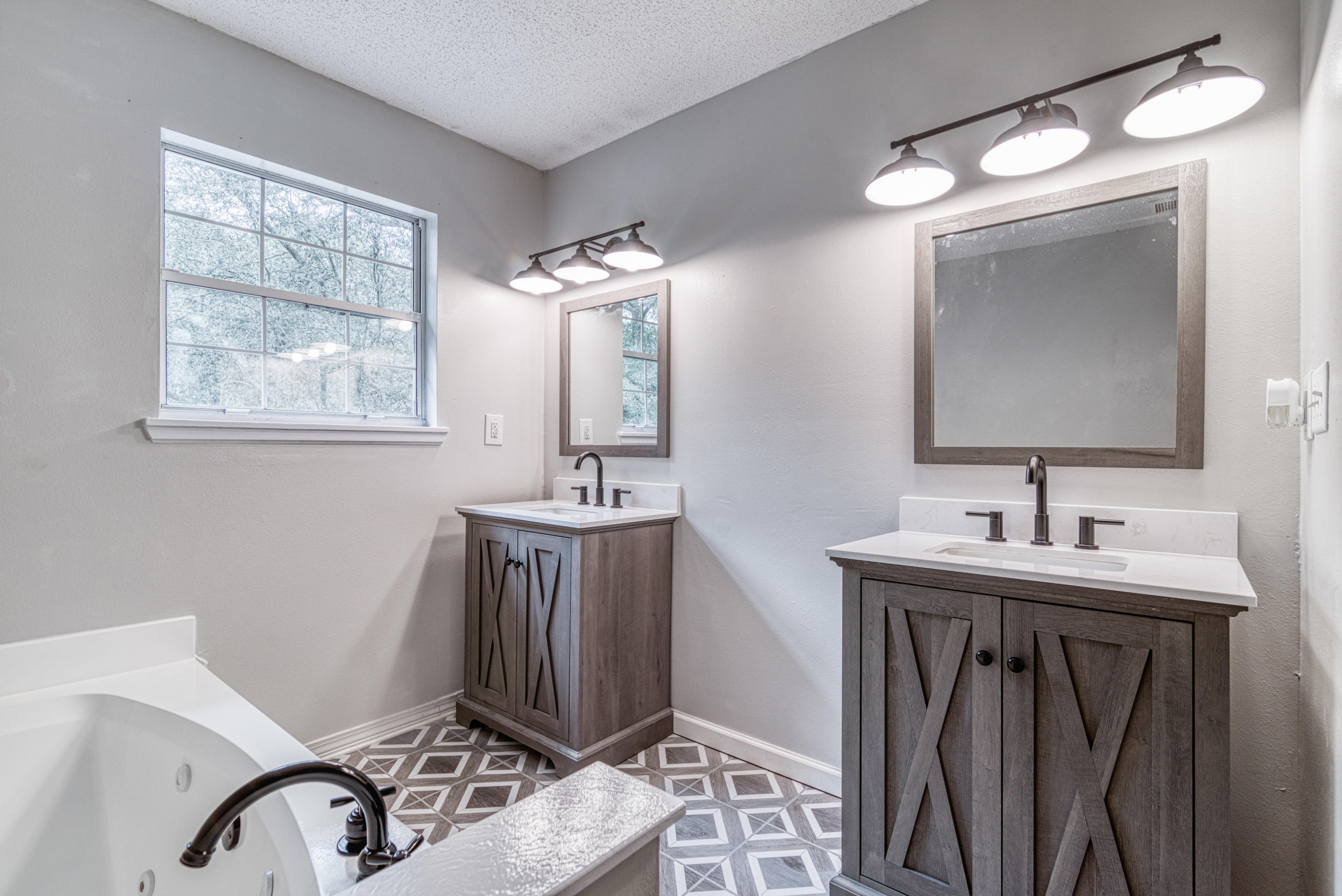 COUNTRYVIEW ESTATES - Residential