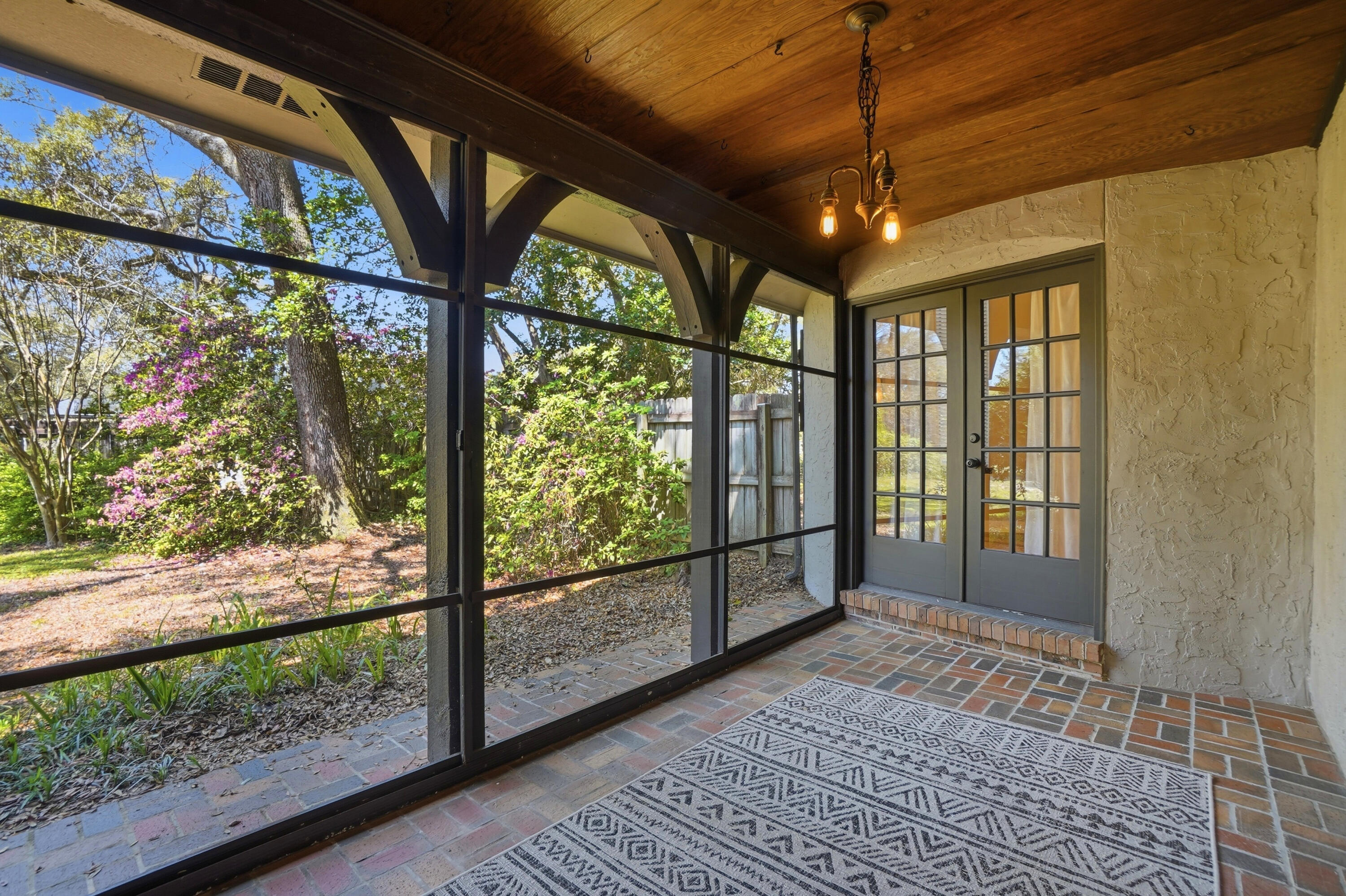 ROCKY BAYOU COUNTRY CLUB ESTATES 1 - Residential