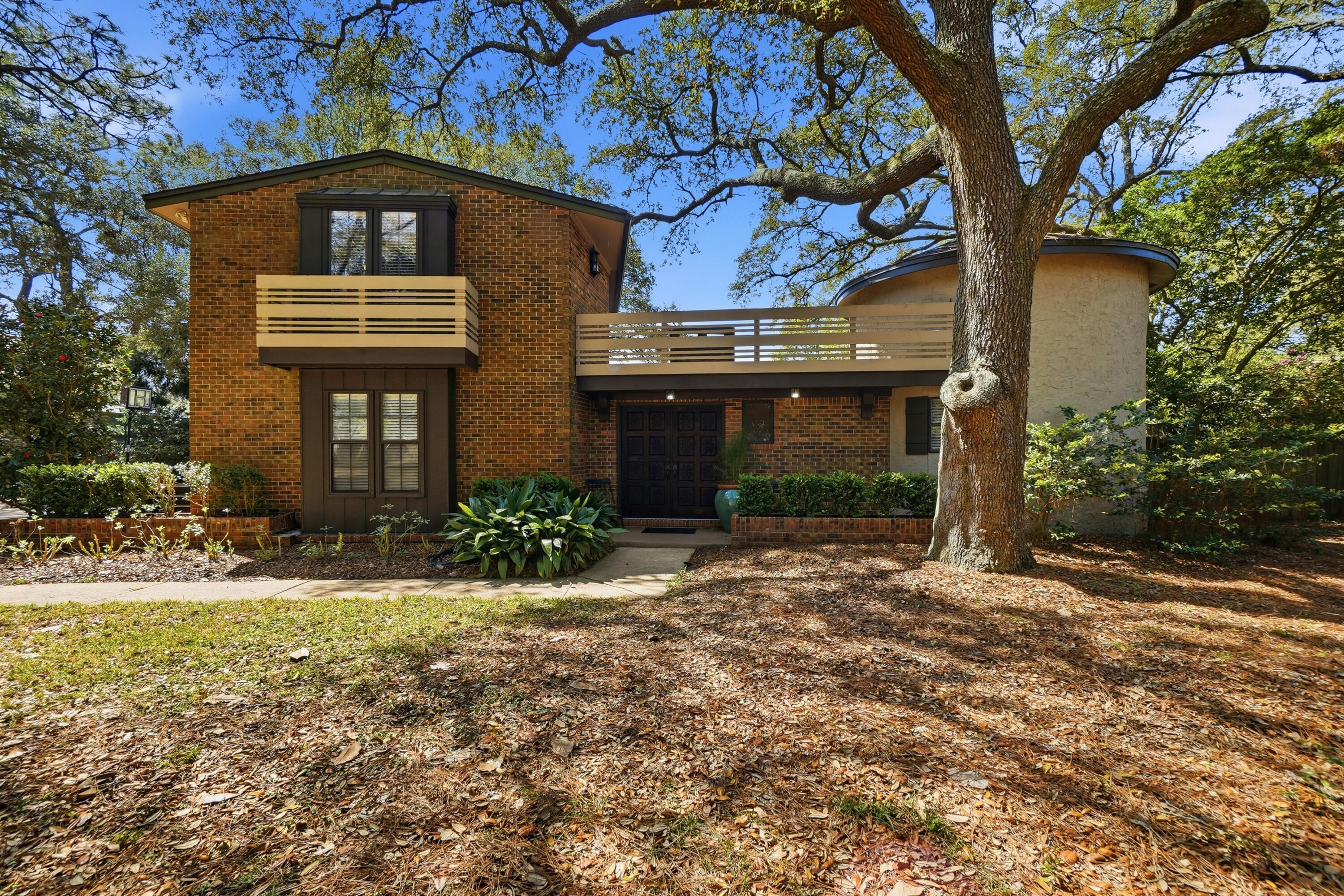 ROCKY BAYOU COUNTRY CLUB ESTATES 1 - Residential