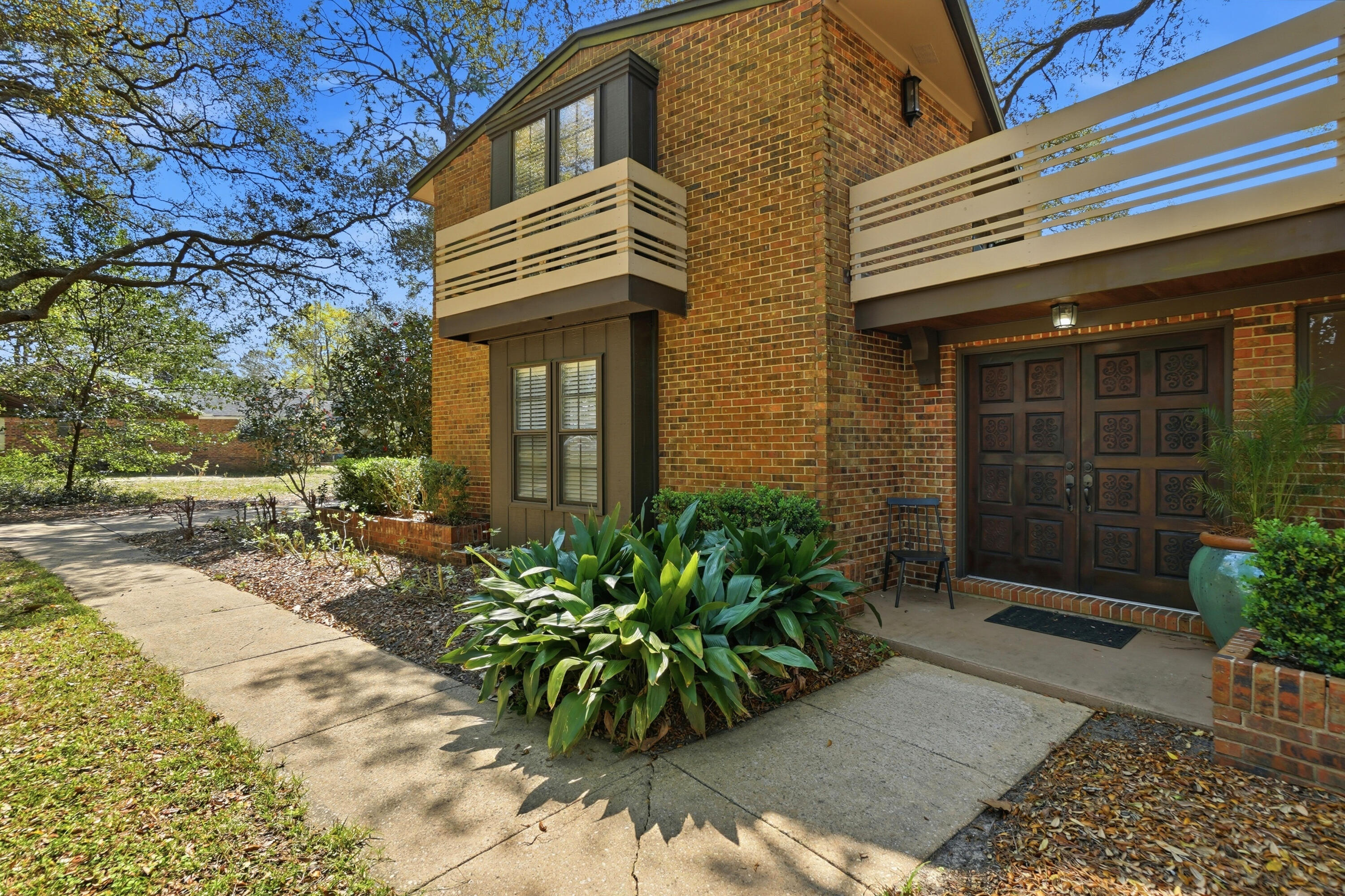 ROCKY BAYOU COUNTRY CLUB ESTATES 1 - Residential