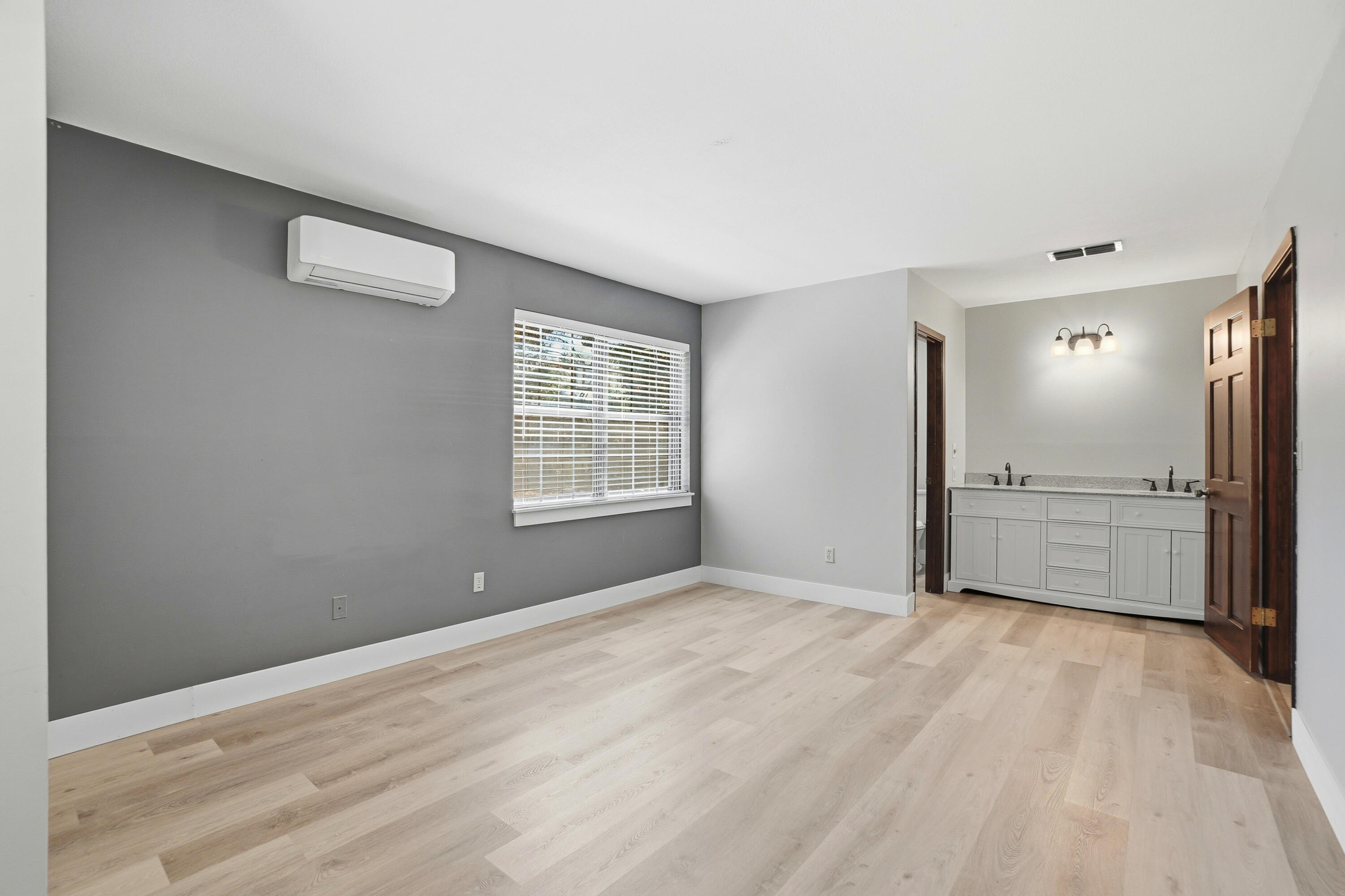 ROCKY BAYOU COUNTRY CLUB ESTATES 1 - Residential