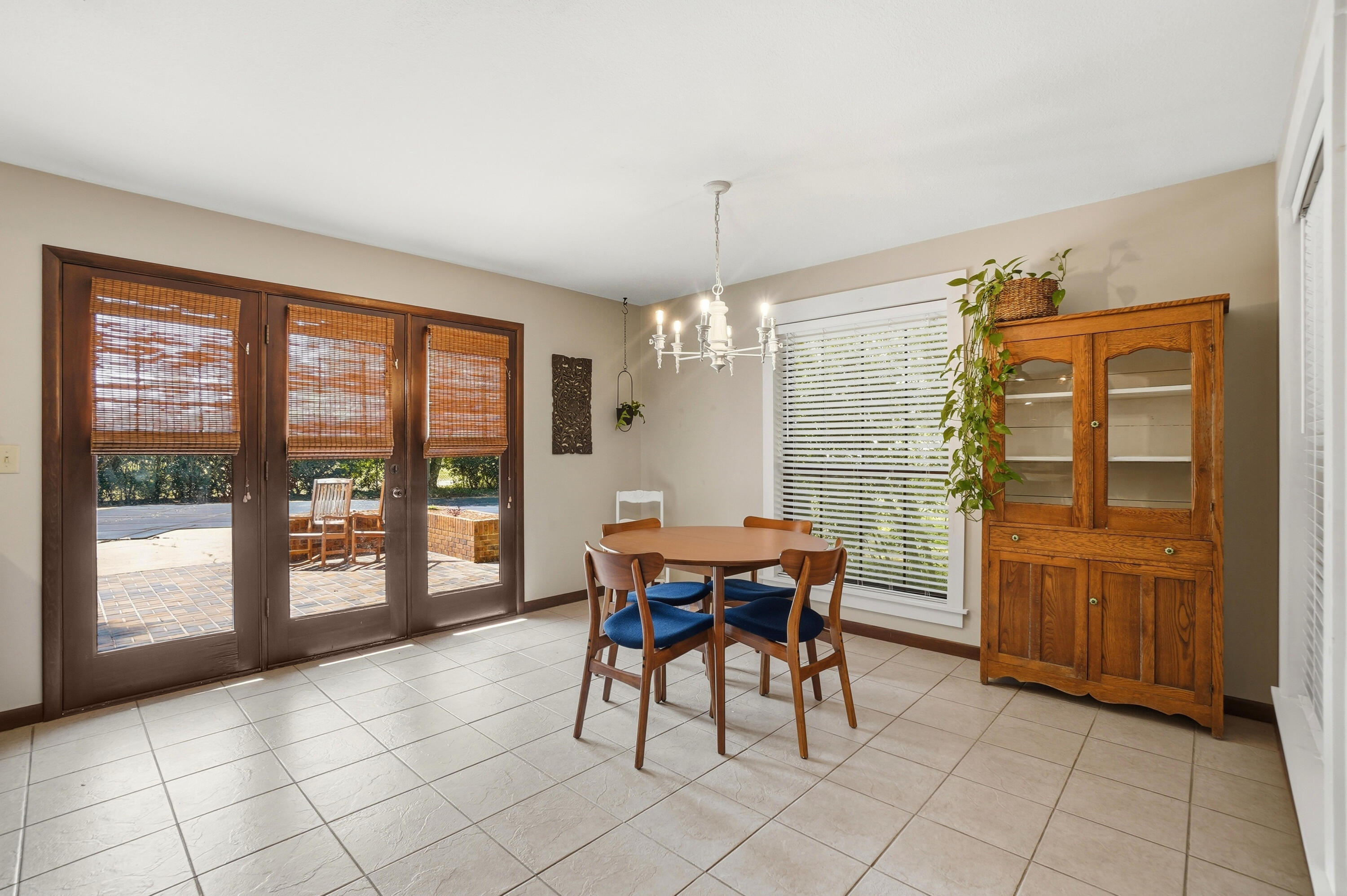 ROCKY BAYOU COUNTRY CLUB ESTATES 1 - Residential