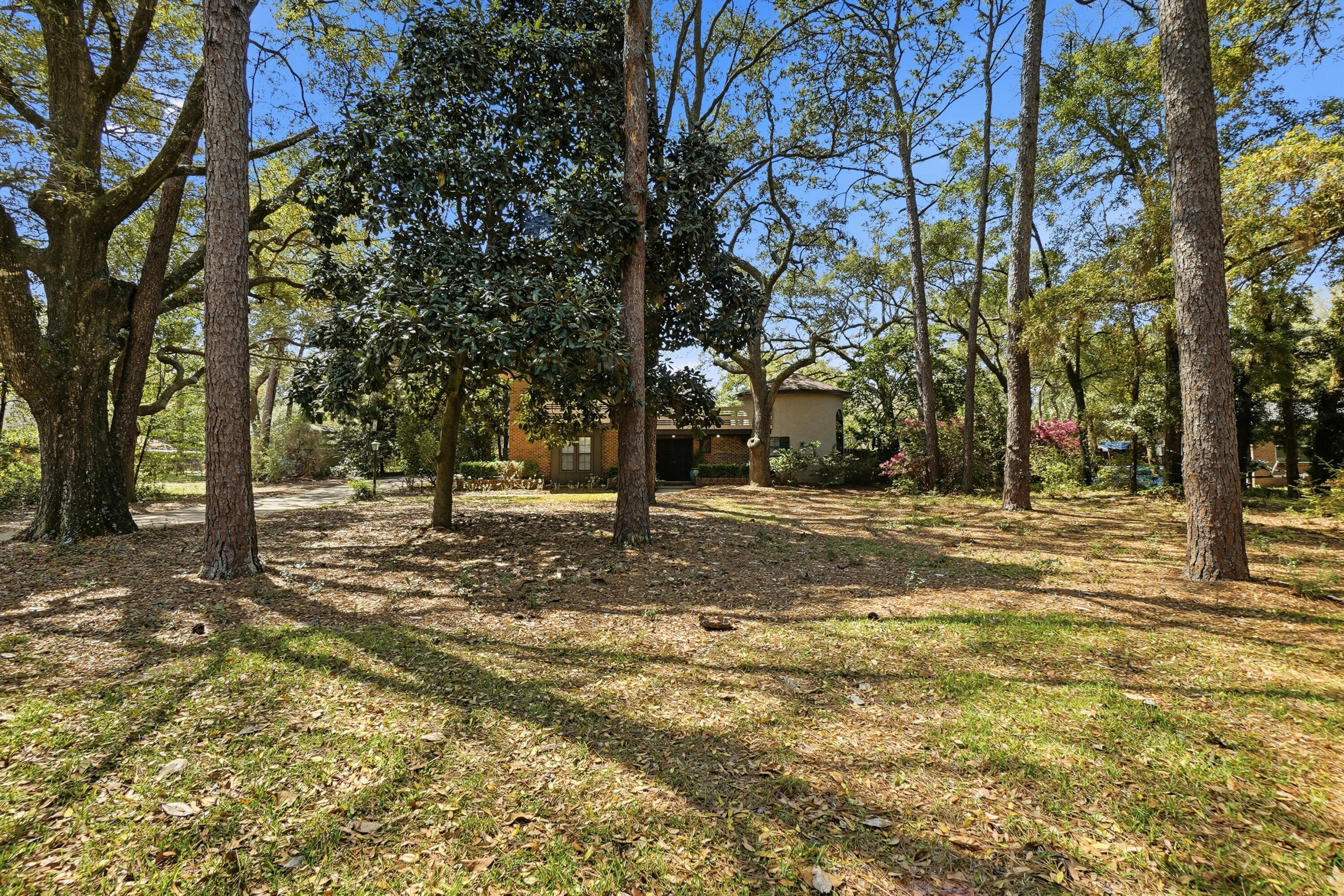 ROCKY BAYOU COUNTRY CLUB ESTATES 1 - Residential