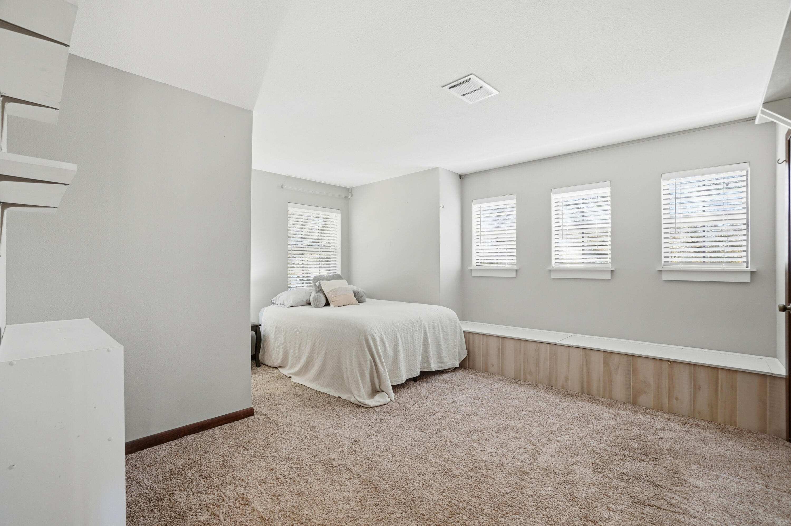 ROCKY BAYOU COUNTRY CLUB ESTATES 1 - Residential