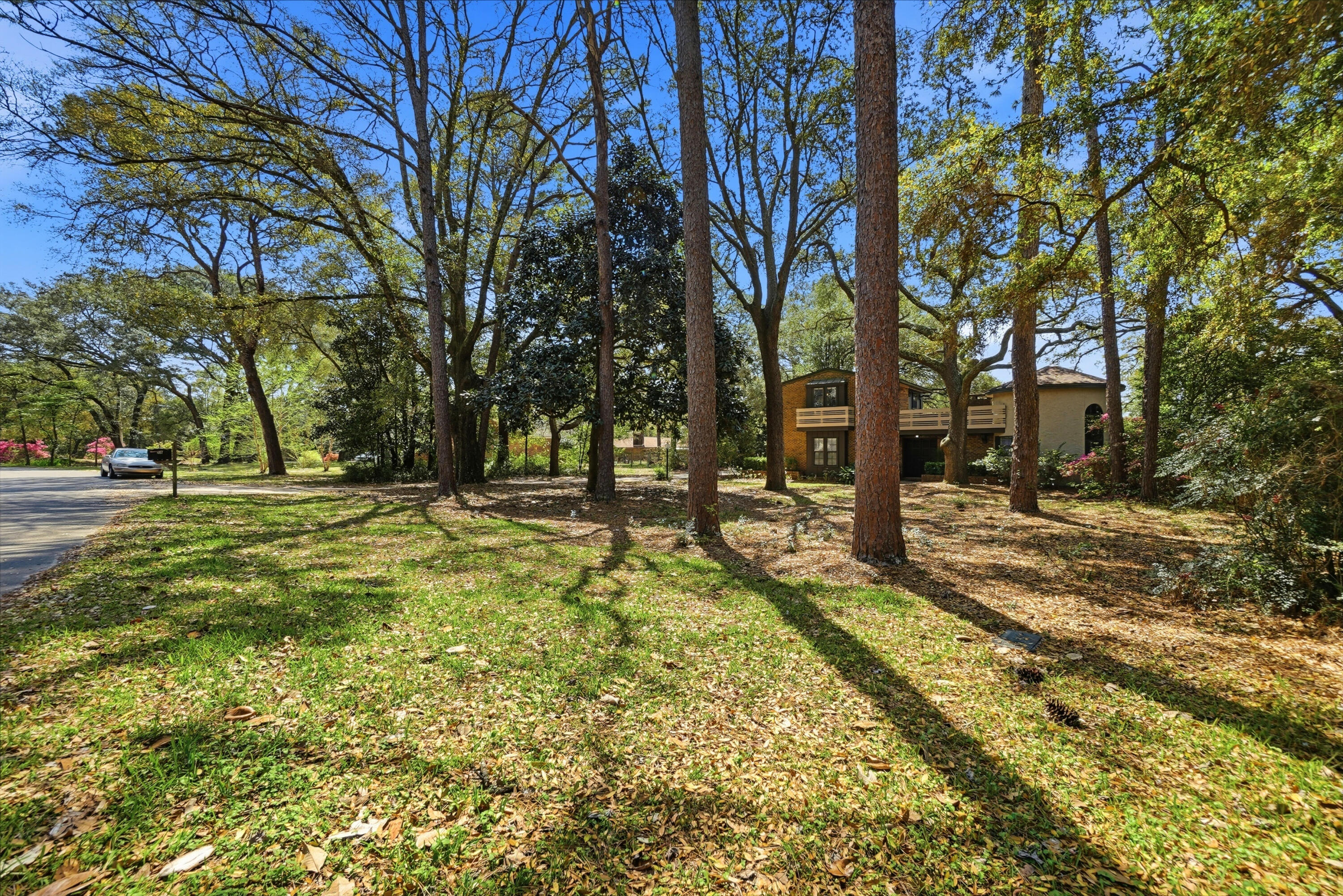 ROCKY BAYOU COUNTRY CLUB ESTATES 1 - Residential