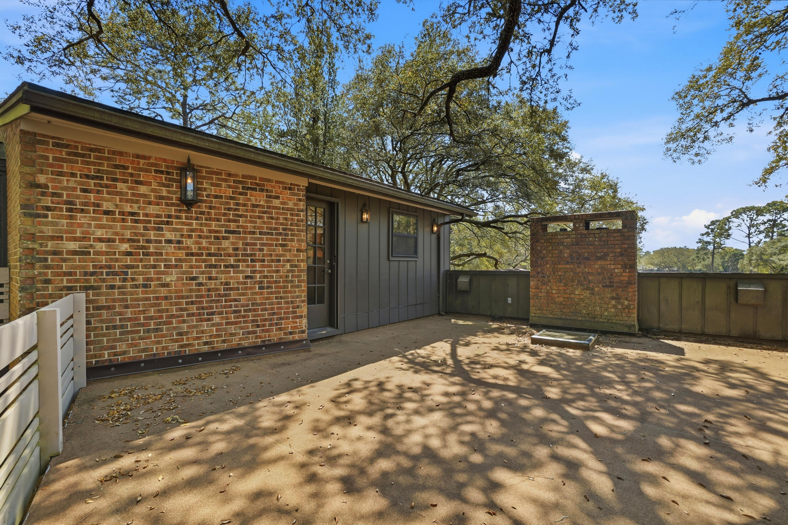 ROCKY BAYOU COUNTRY CLUB ESTATES 1 - Residential