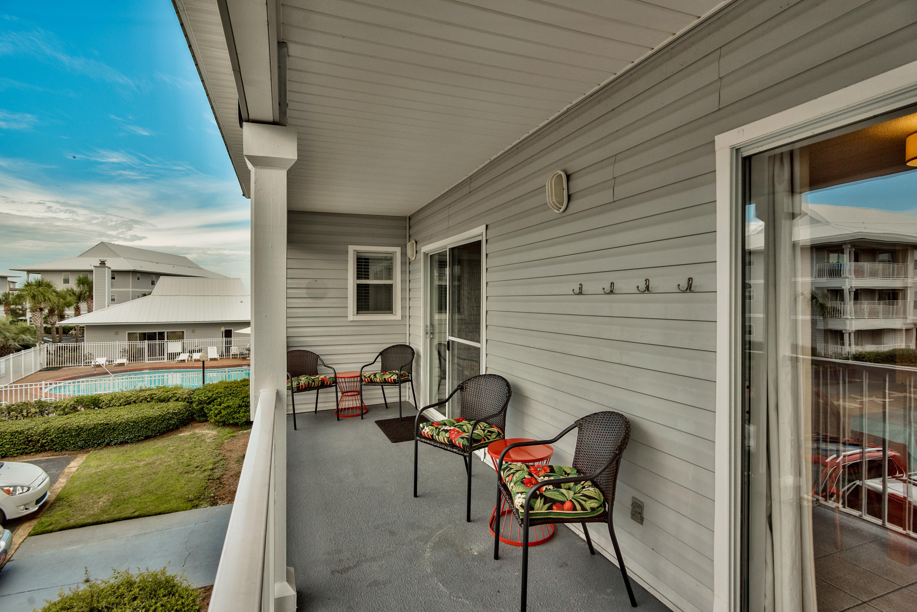 BEACHSIDE VILLAS CONDO - Residential