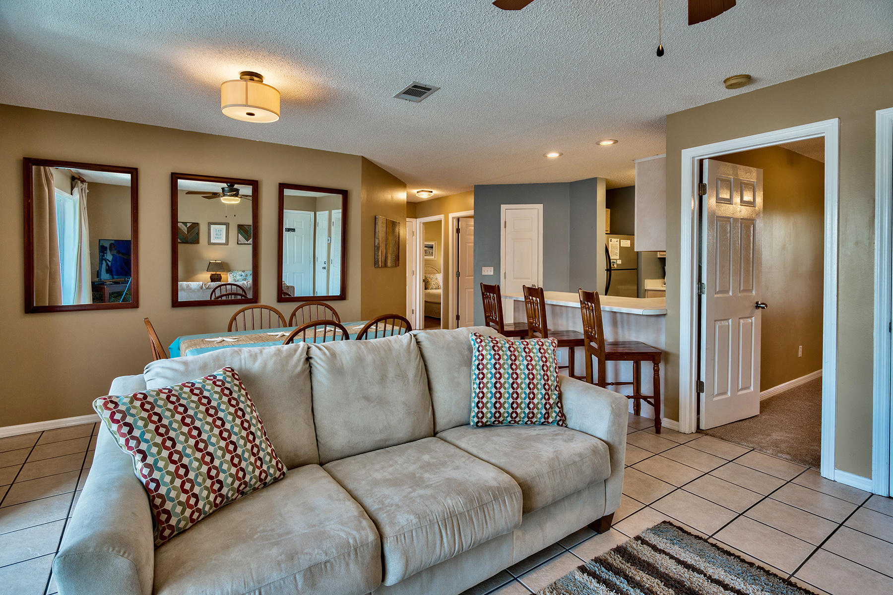 BEACHSIDE VILLAS CONDO - Residential