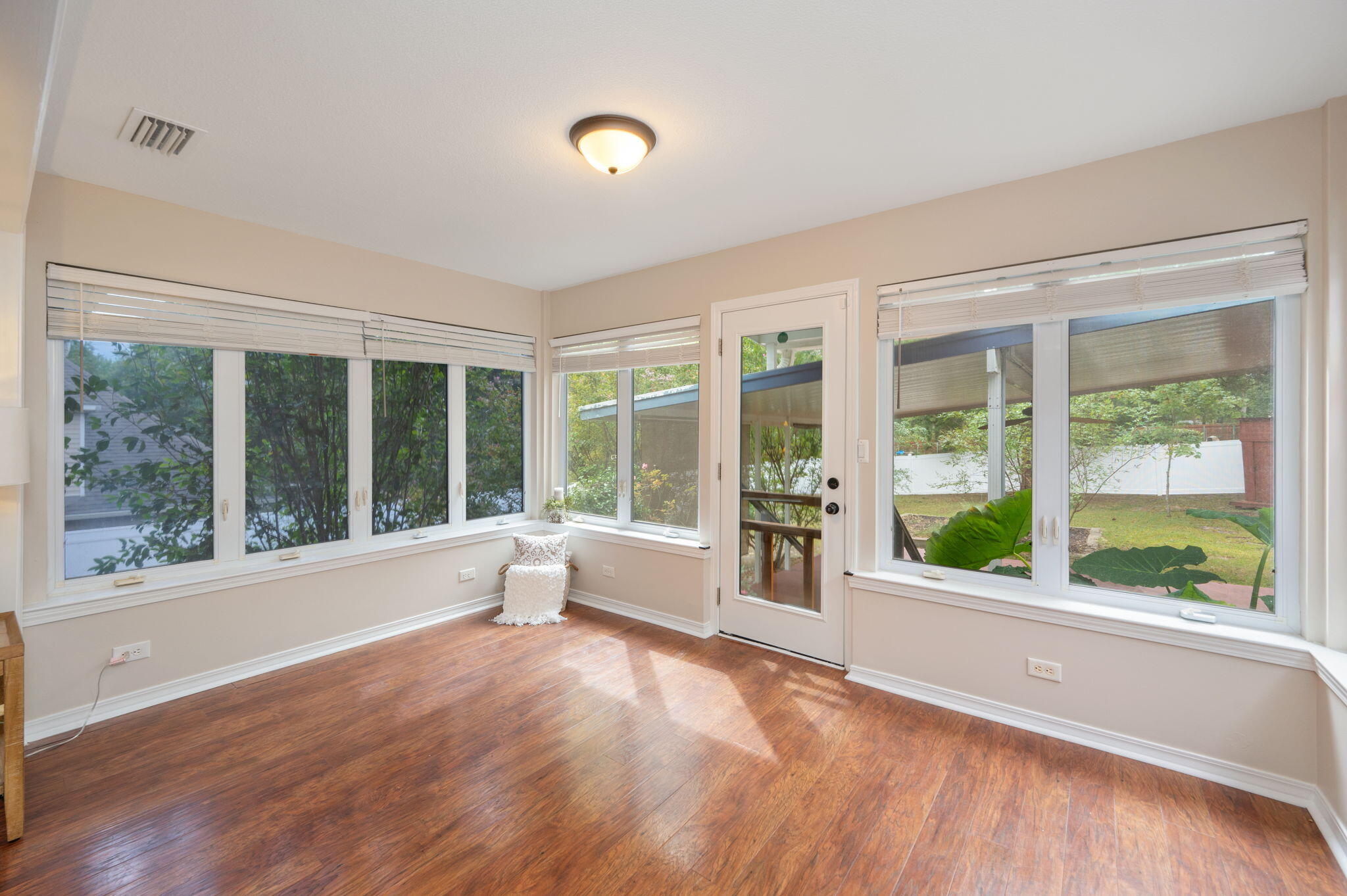 COUNTRY CLUB ESTATES 1 OF CRESTVIEW - Residential