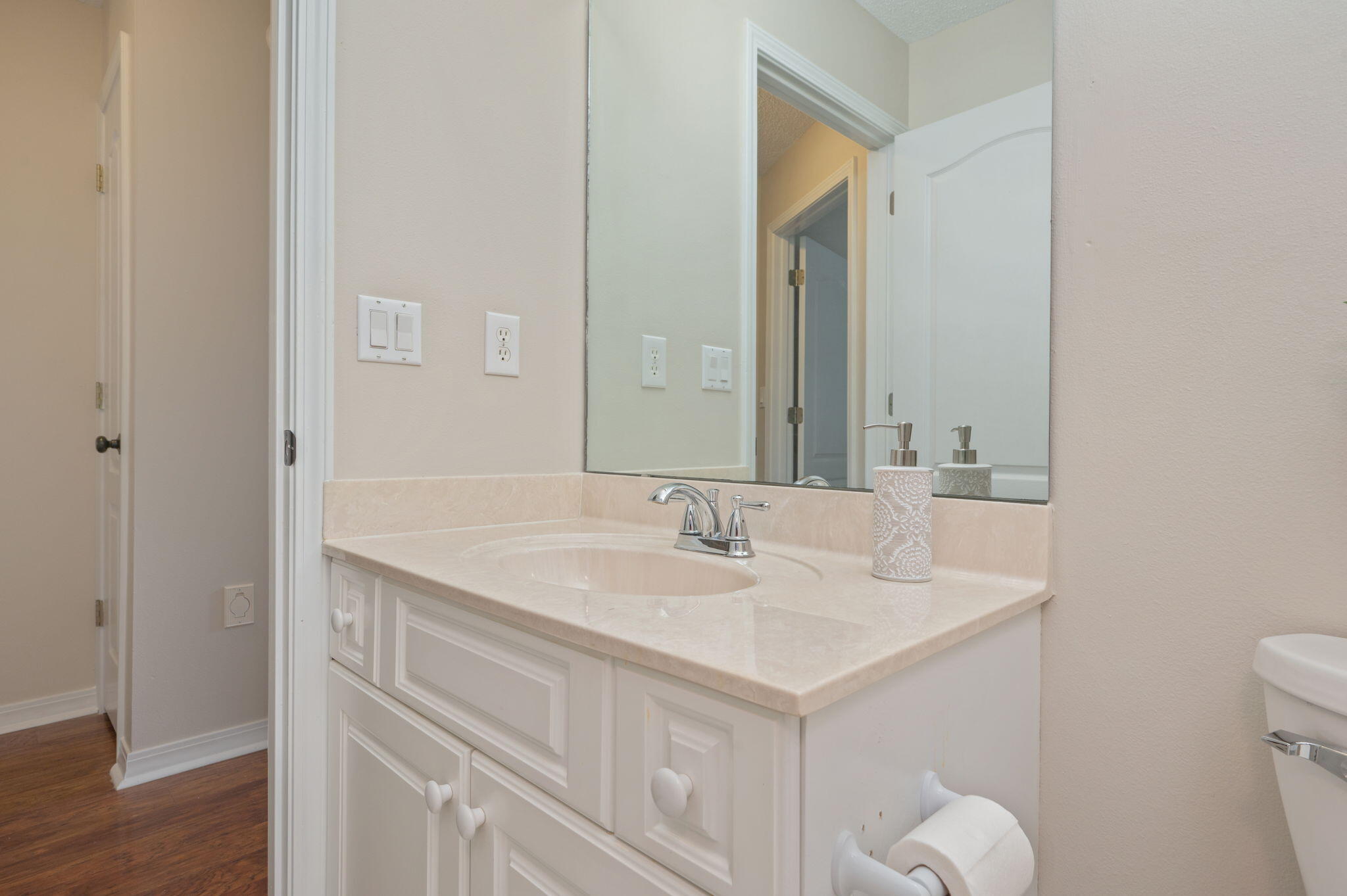 COUNTRY CLUB ESTATES 1 OF CRESTVIEW - Residential