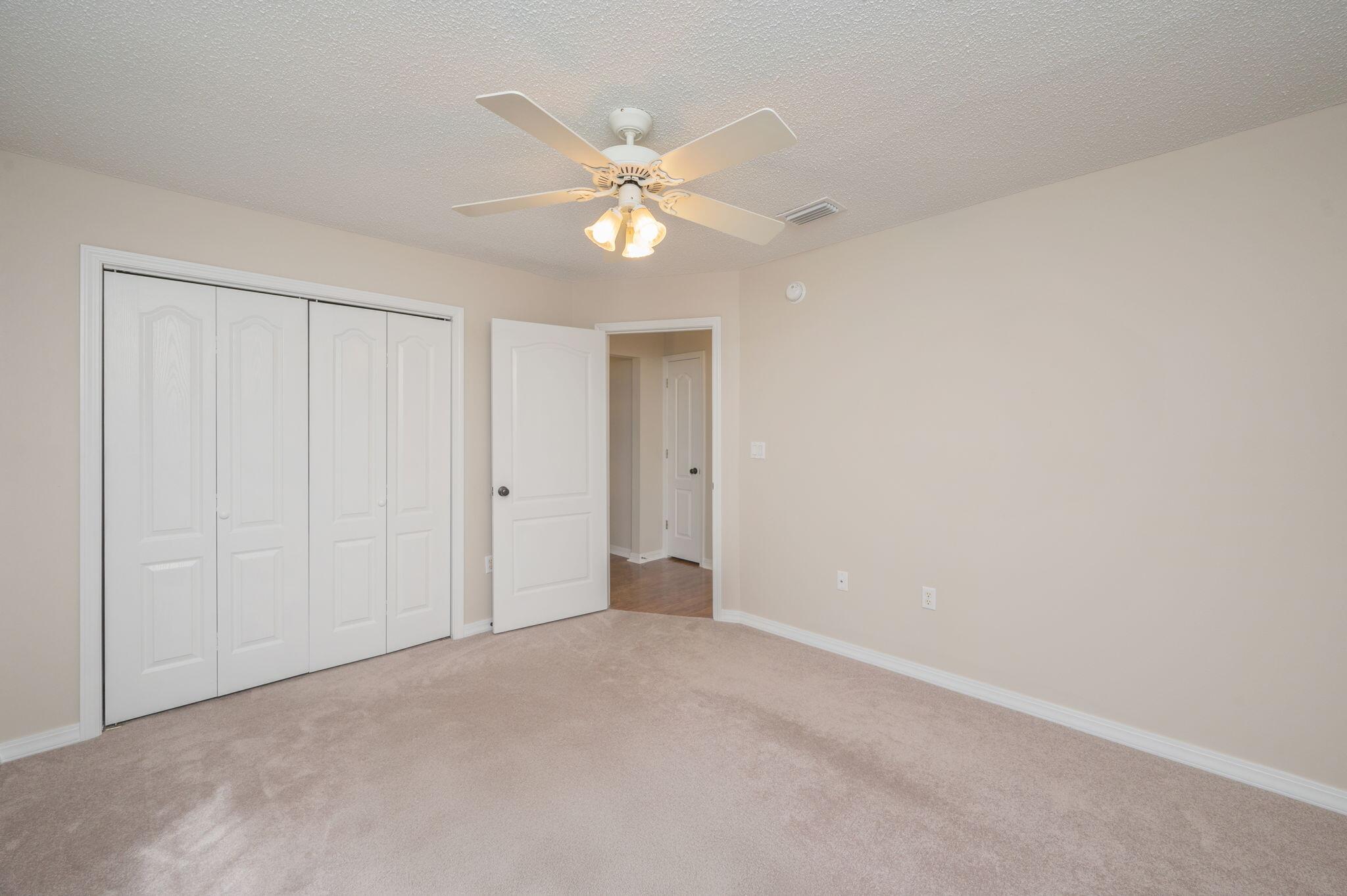 COUNTRY CLUB ESTATES 1 OF CRESTVIEW - Residential