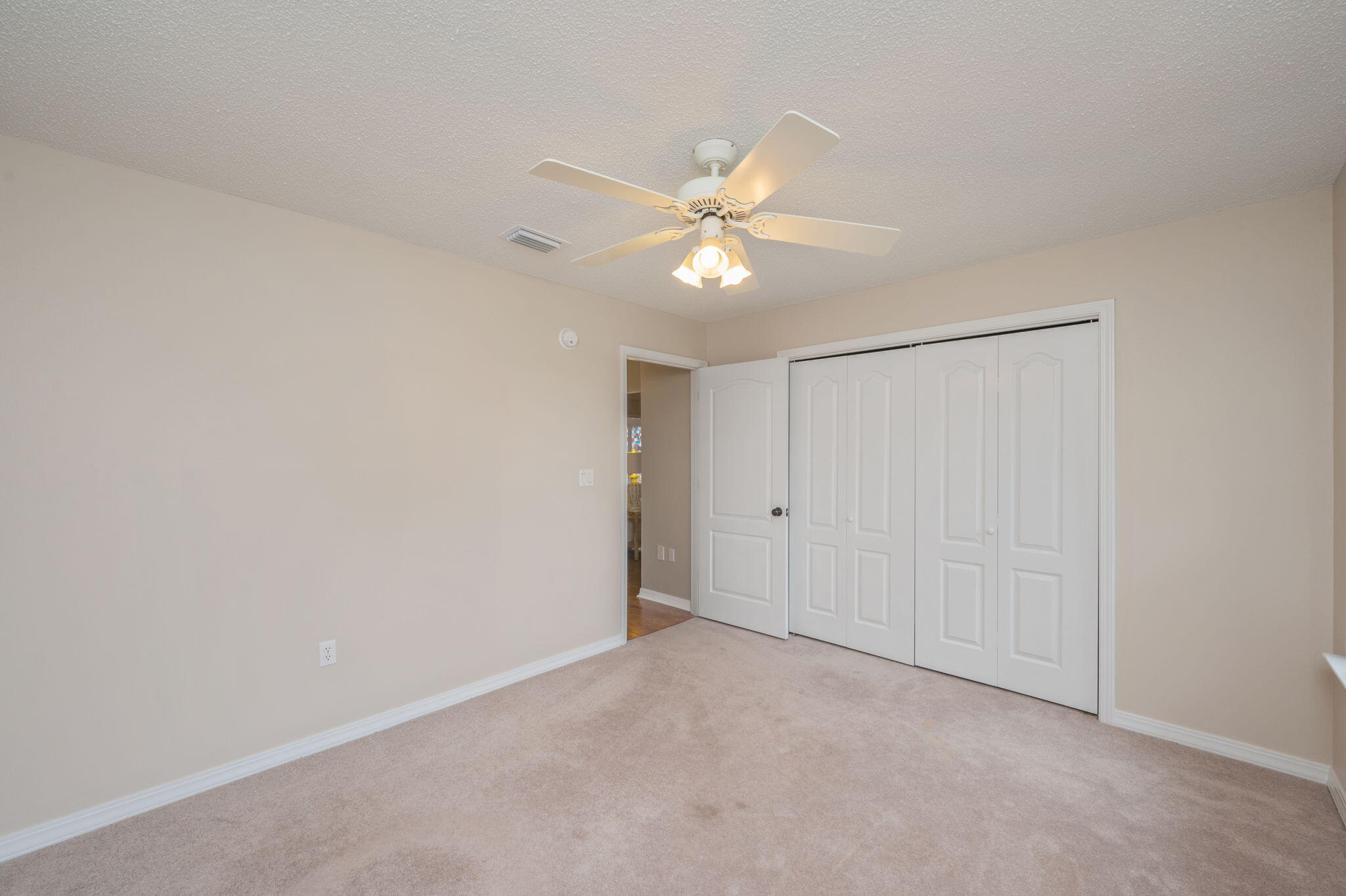 COUNTRY CLUB ESTATES 1 OF CRESTVIEW - Residential