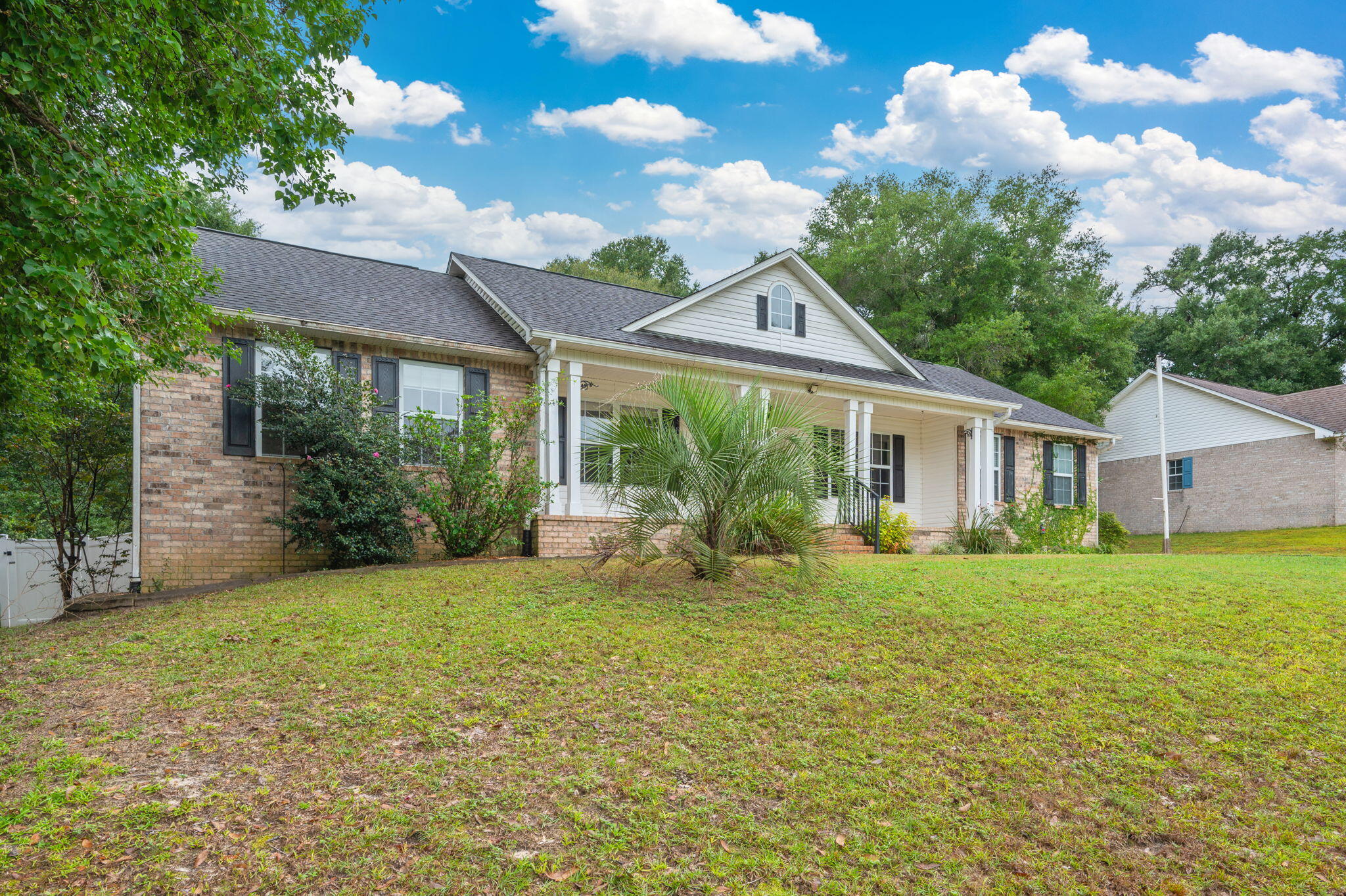 COUNTRY CLUB ESTATES 1 OF CRESTVIEW - Residential