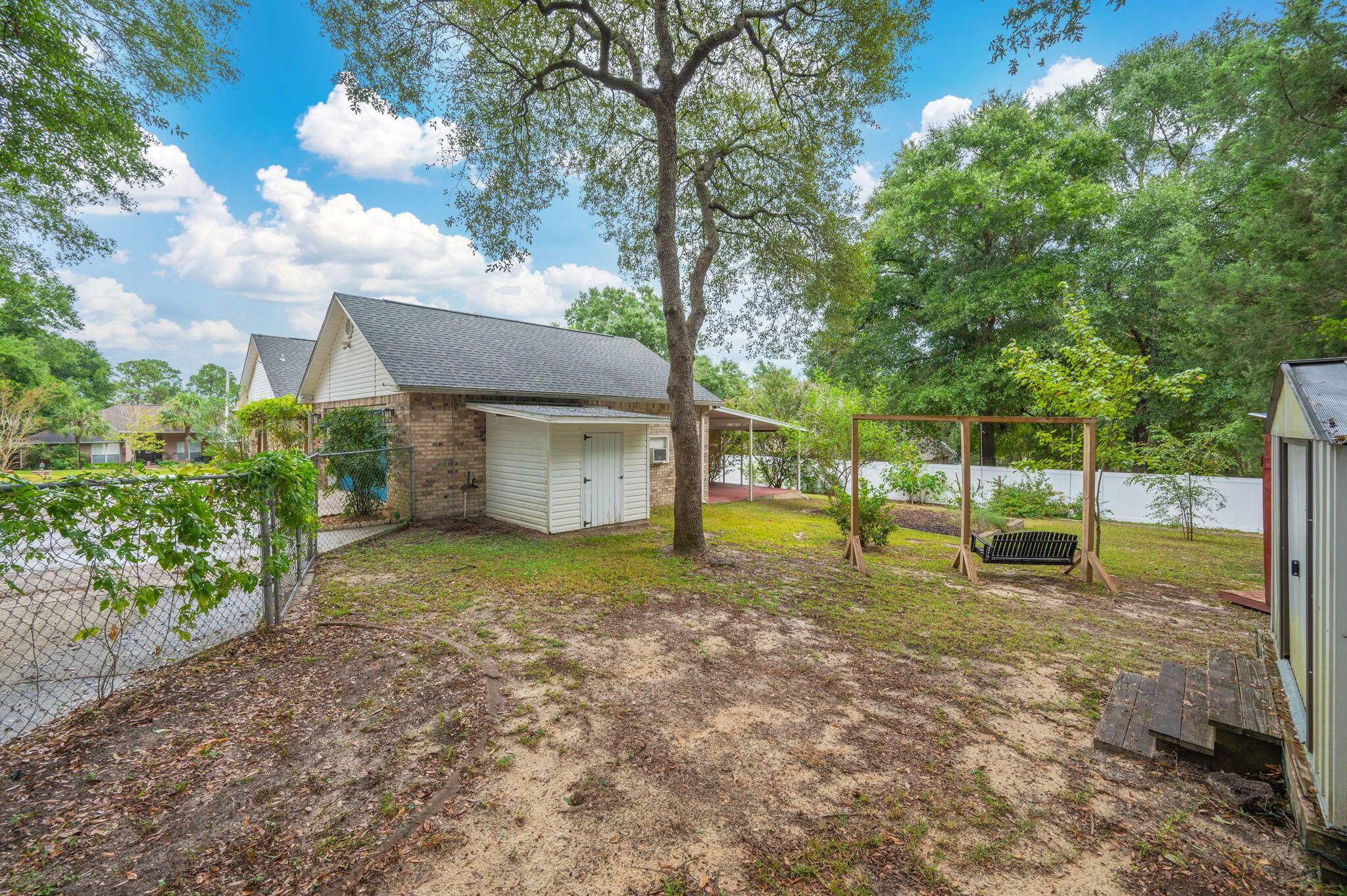 COUNTRY CLUB ESTATES 1 OF CRESTVIEW - Residential