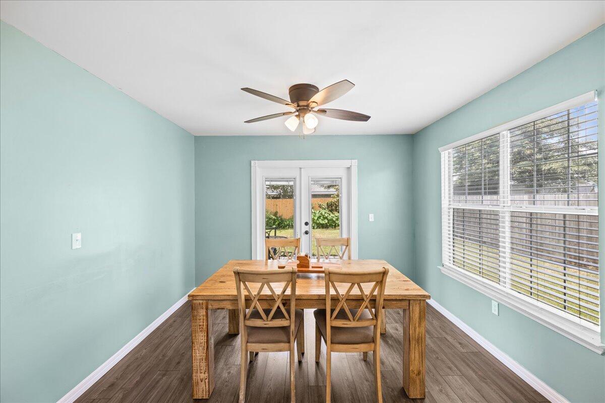 VILLAGE WEST - Residential