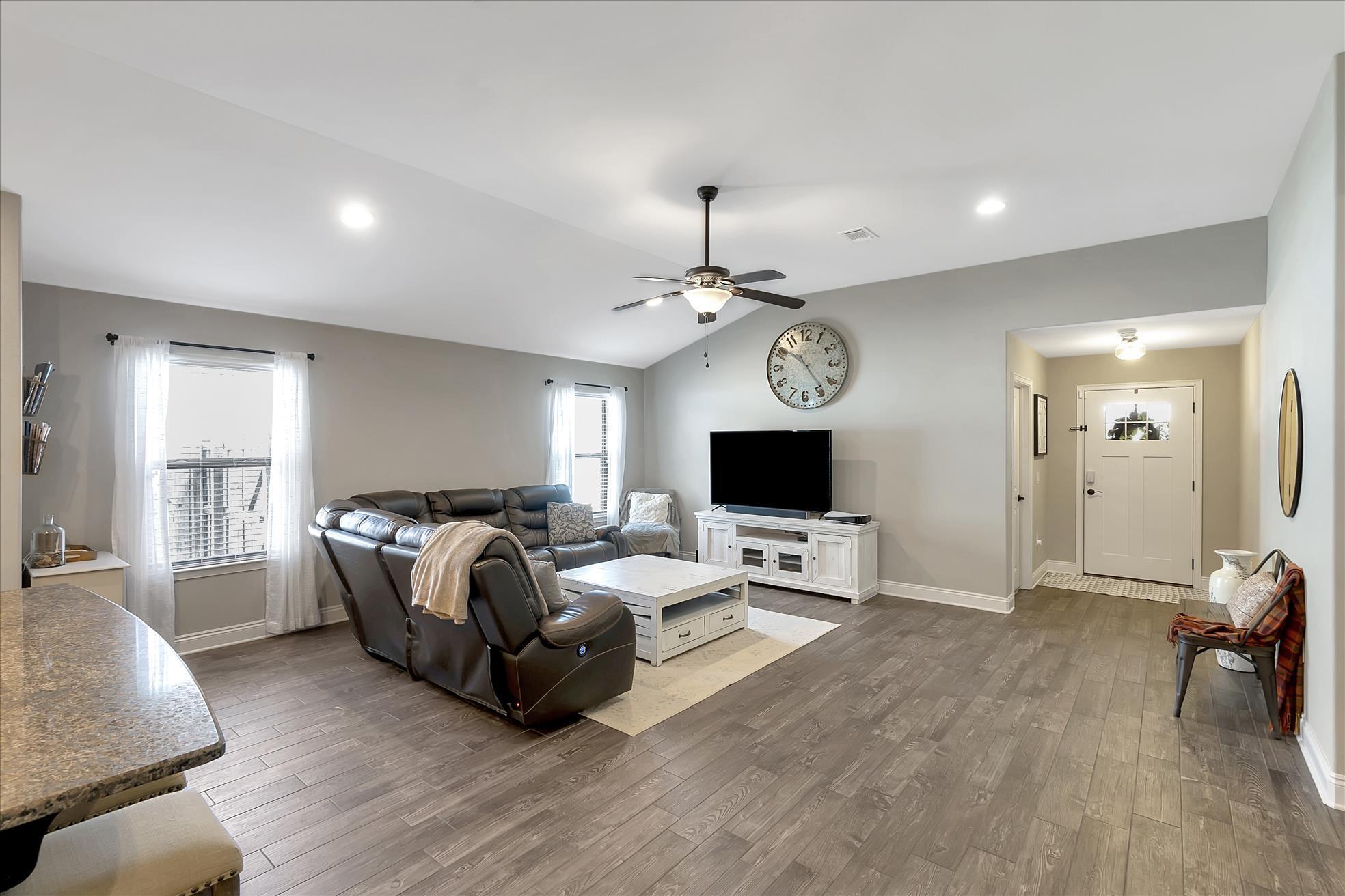 NAVARRE S/D - Residential