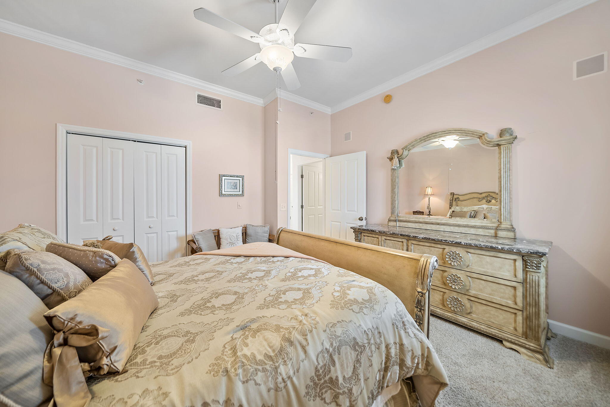 Grande Surf Club Condo - Residential