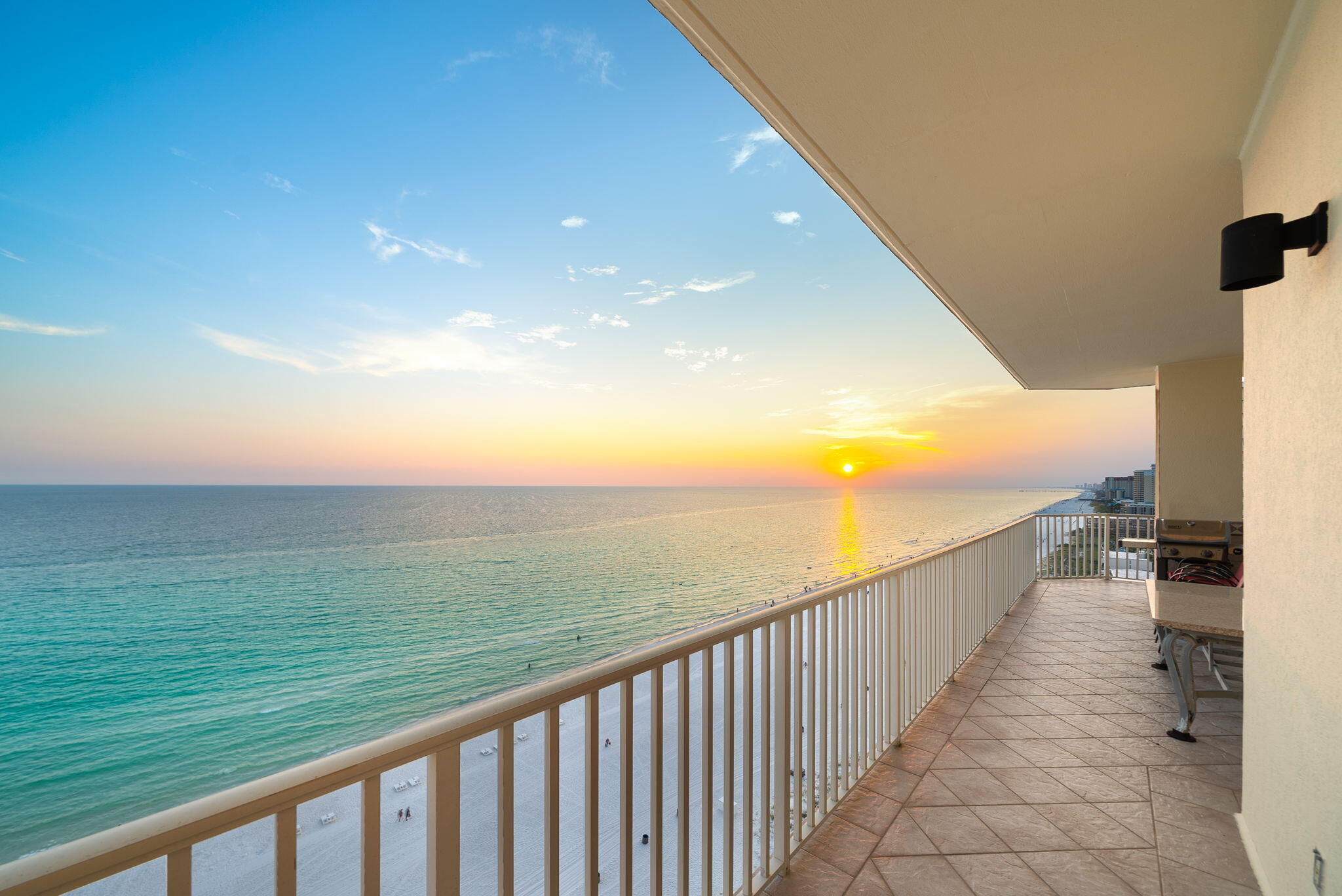8601 W Surf 15 Drive 15w