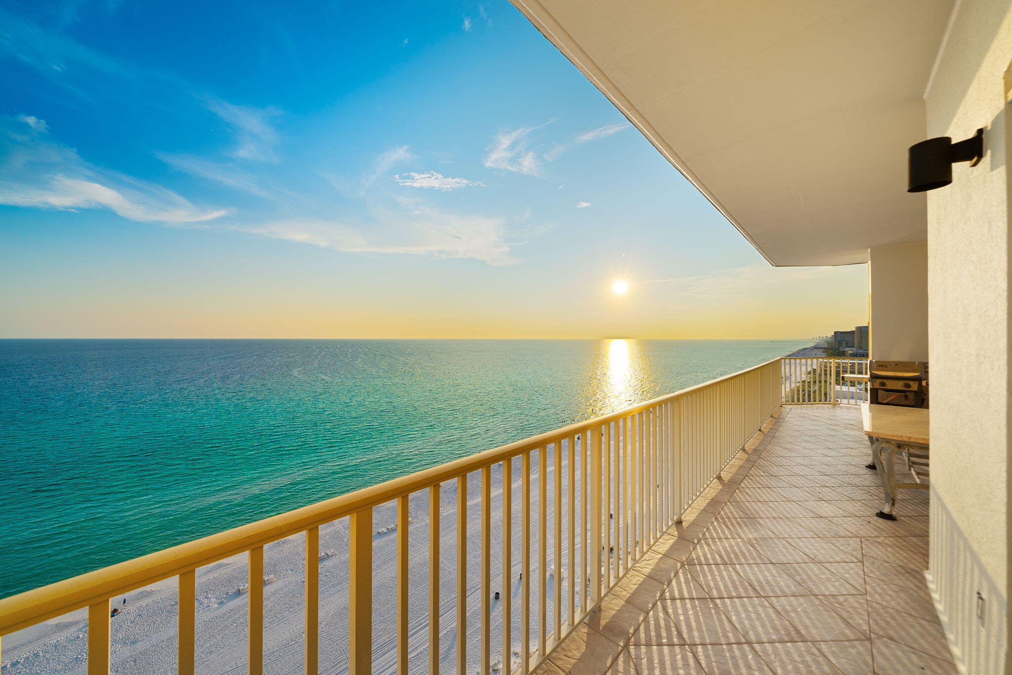 Grande Surf Club Condo - Residential