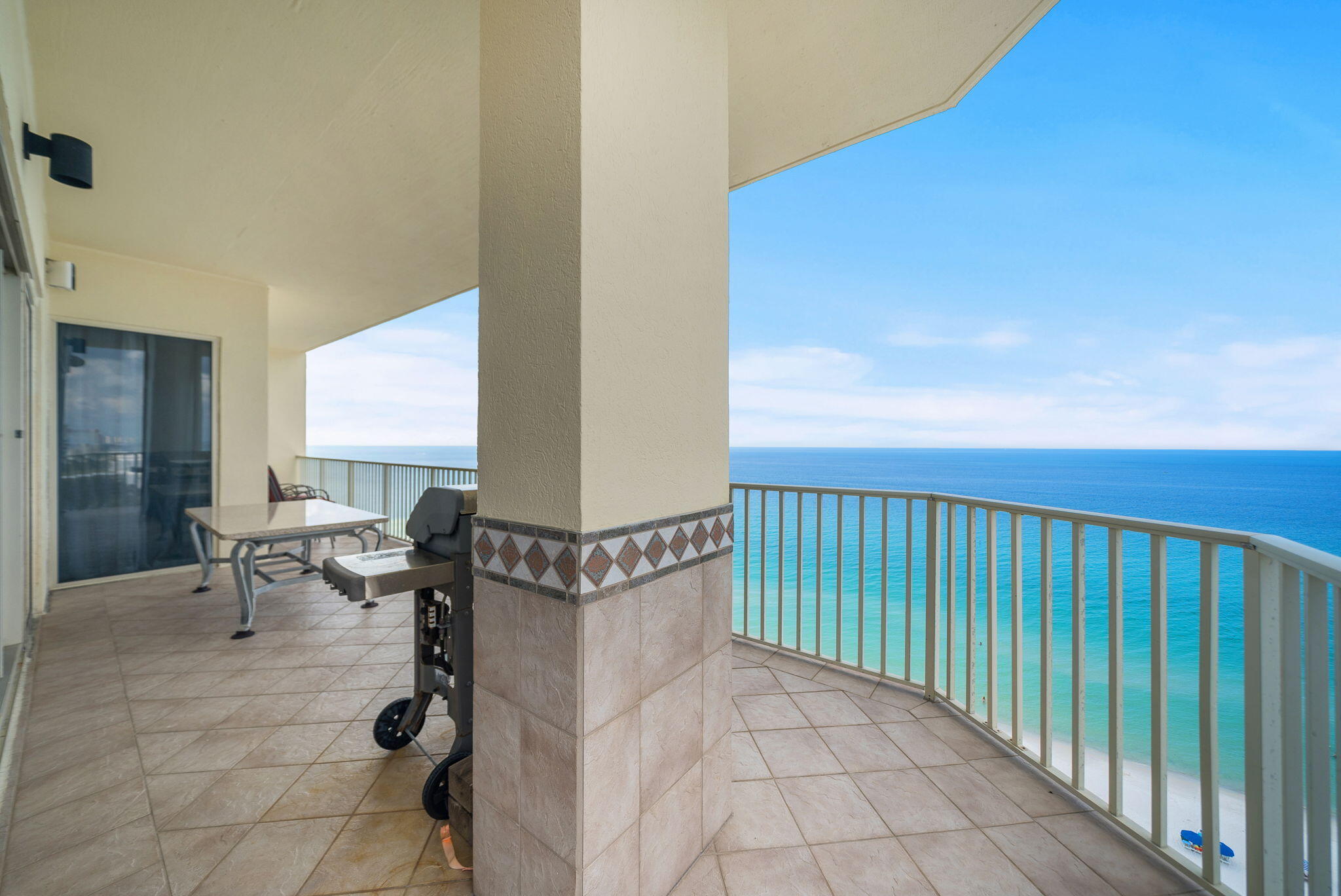 Grande Surf Club Condo - Residential