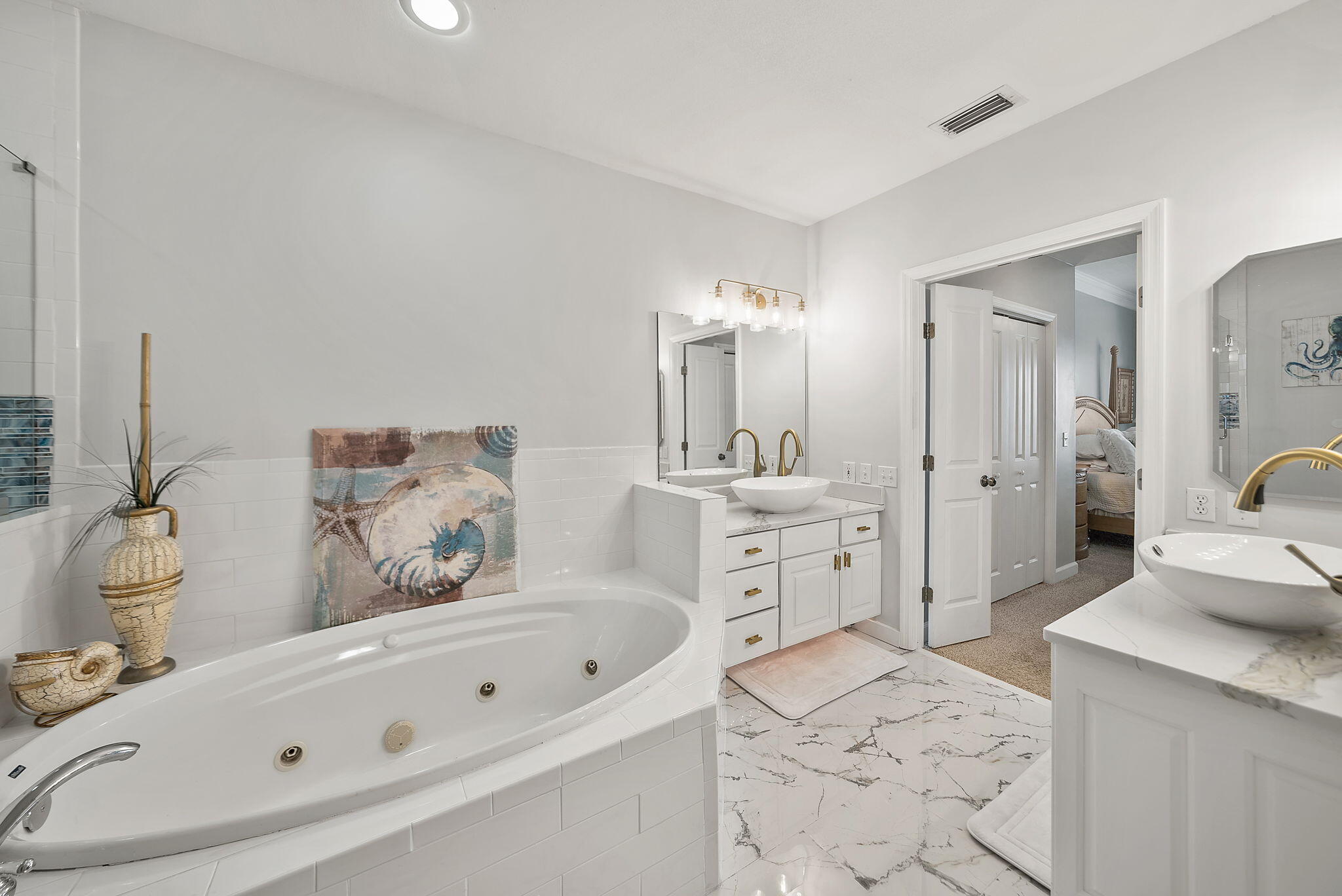 Grande Surf Club Condo - Residential