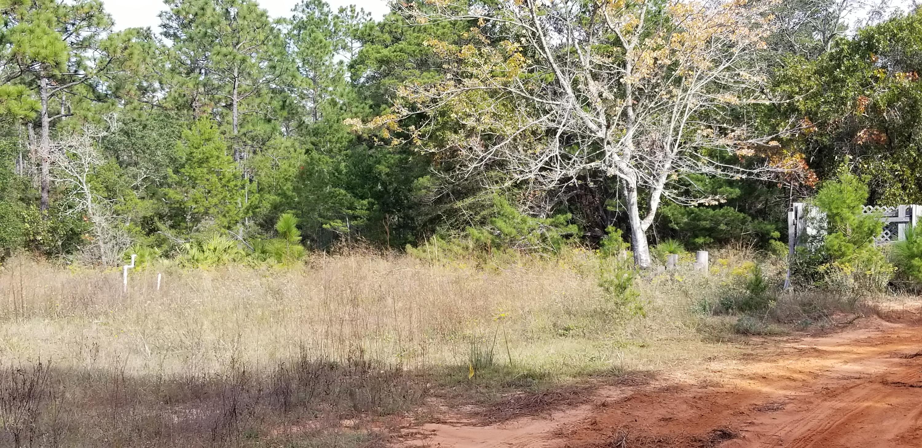 Com Ne Cor Sec Th S 89* W 300 Ft. Th 2*W685.58 Ft. Th S 89*W 154.5 Ft. Th S 563.42 To N R/W South - Land