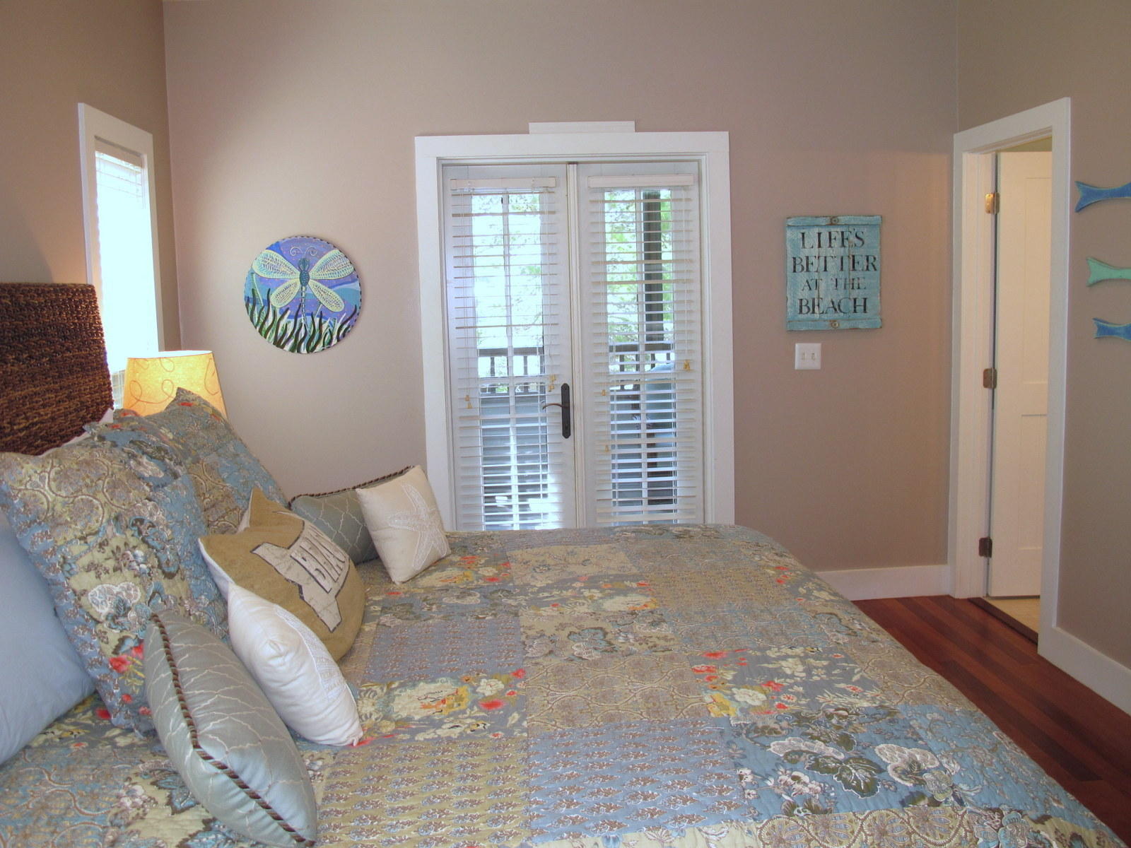 MAGNOLIA COTTAGES - Residential