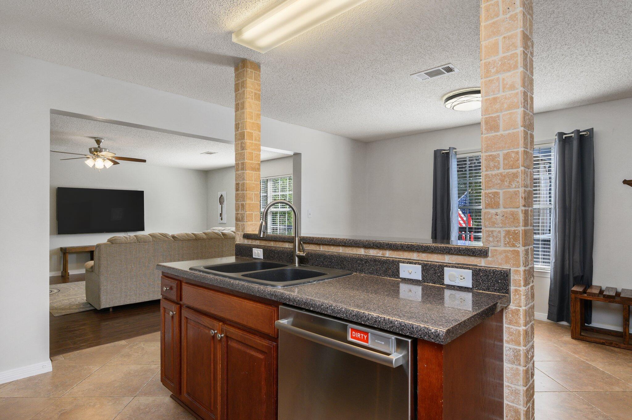 OLD BETHEL ESTATES PH I - Residential