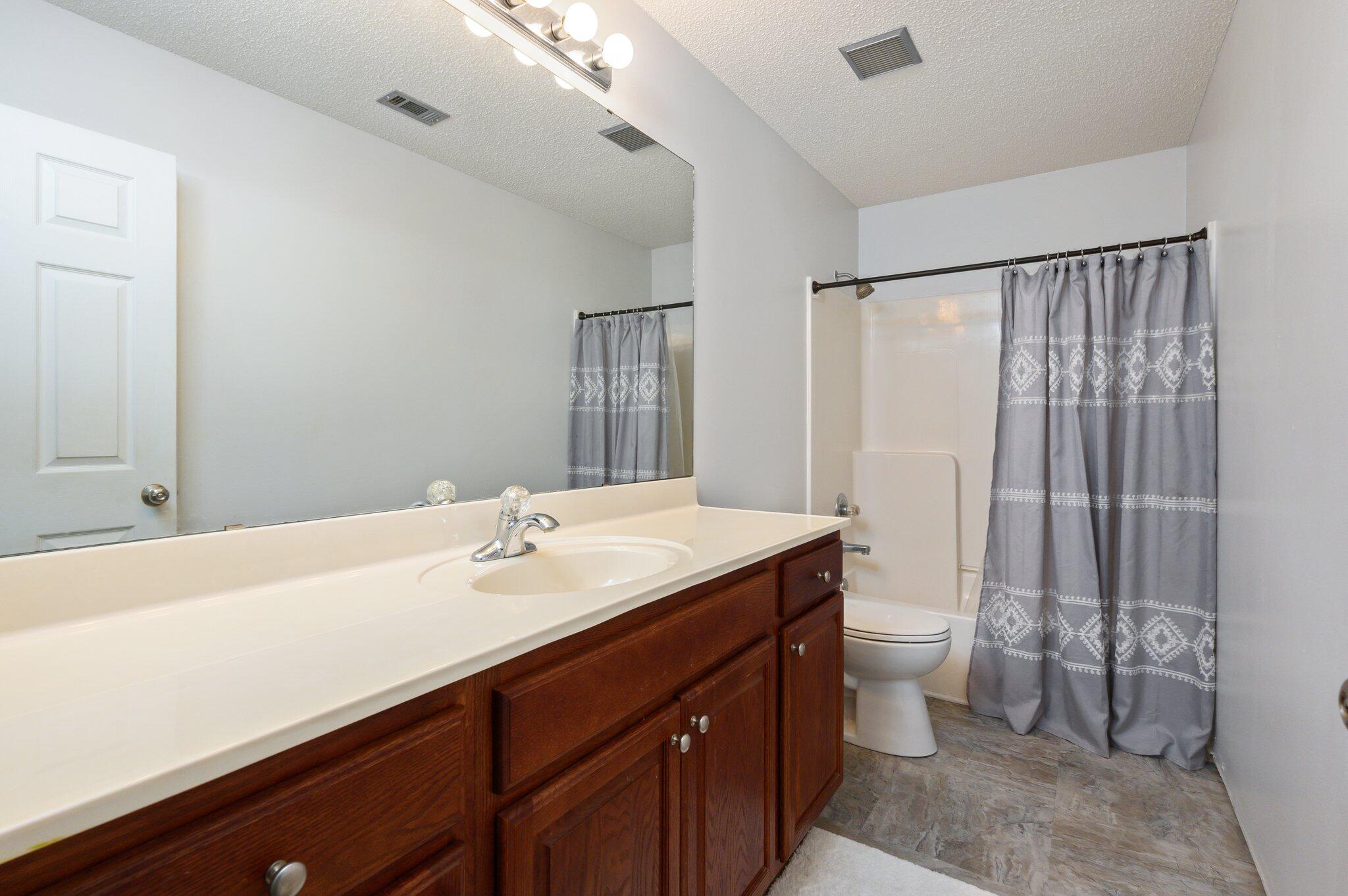 OLD BETHEL ESTATES PH I - Residential