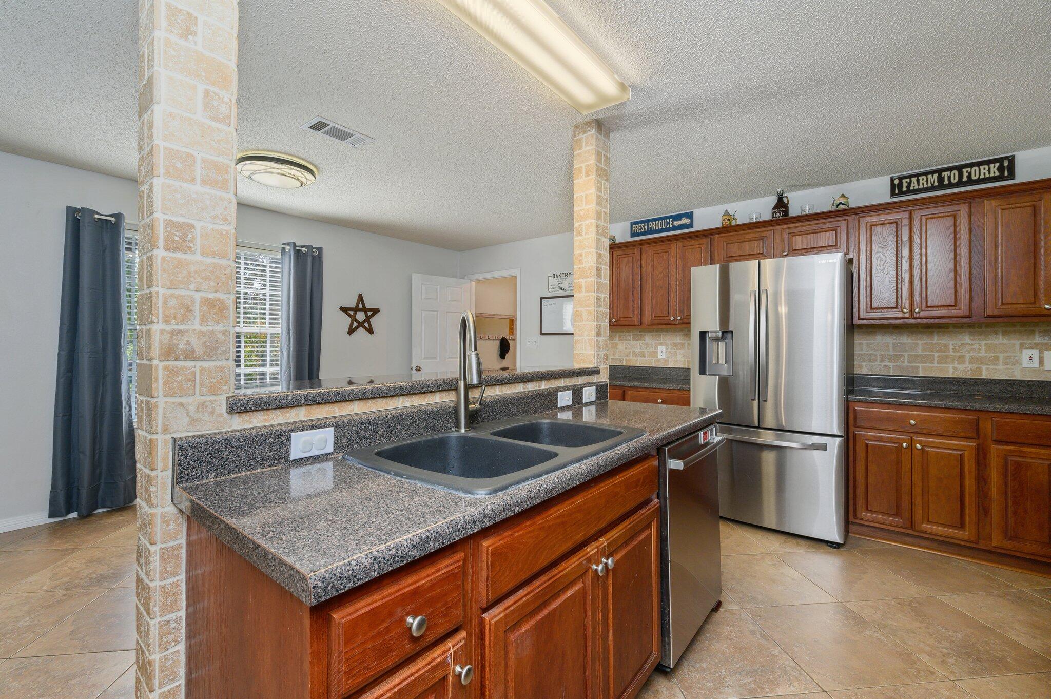 OLD BETHEL ESTATES PH I - Residential