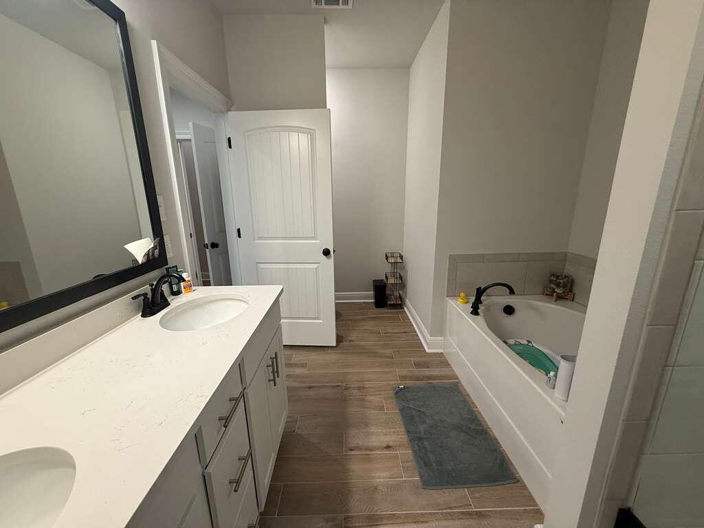 HAMMOCK BAY - MOONSWEPT - Residential Lease