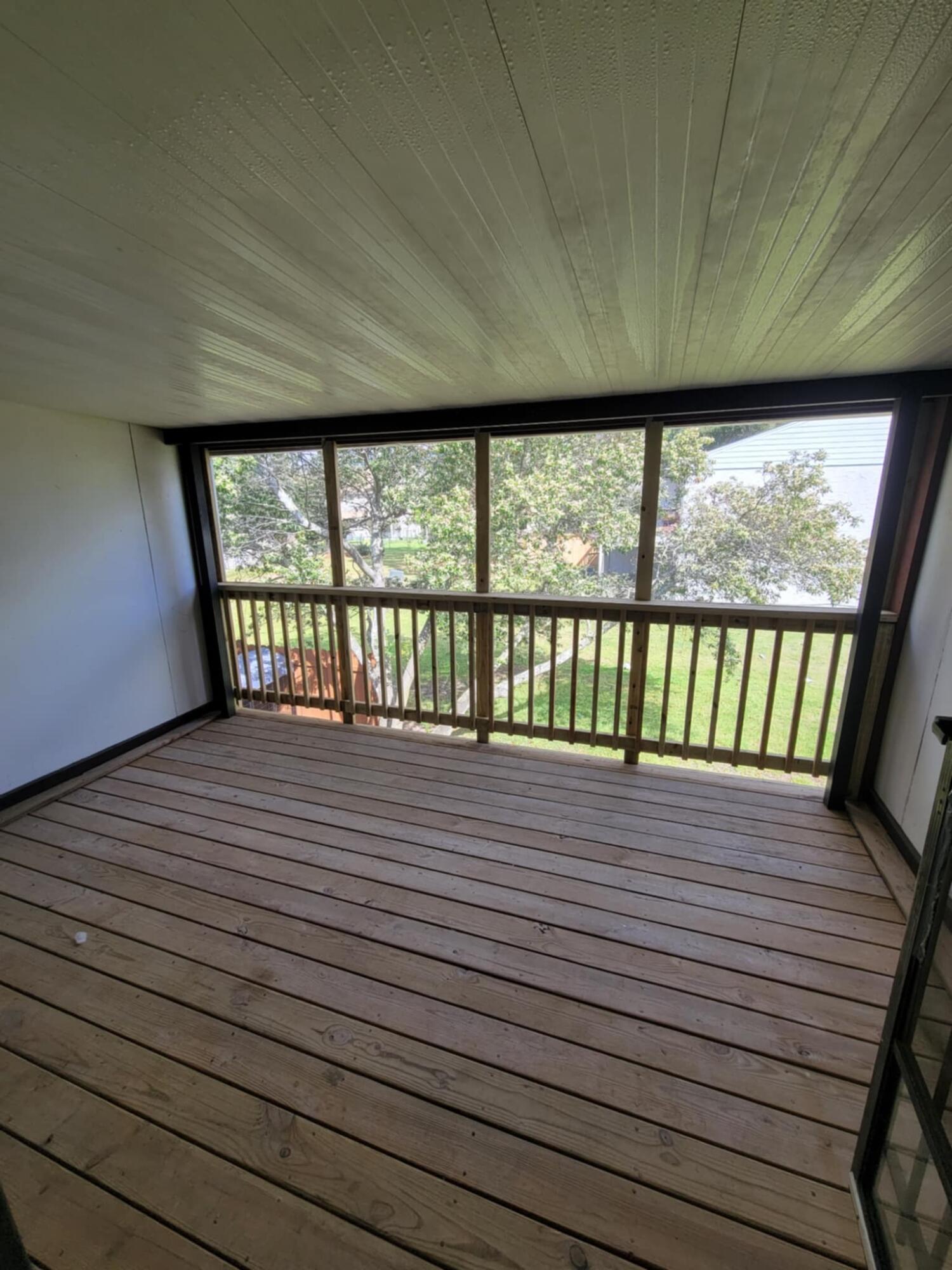 PORT DIXIE - Residential Lease