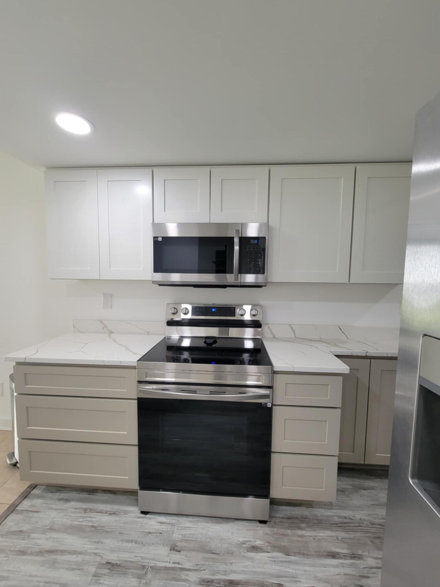 PORT DIXIE - Residential Lease
