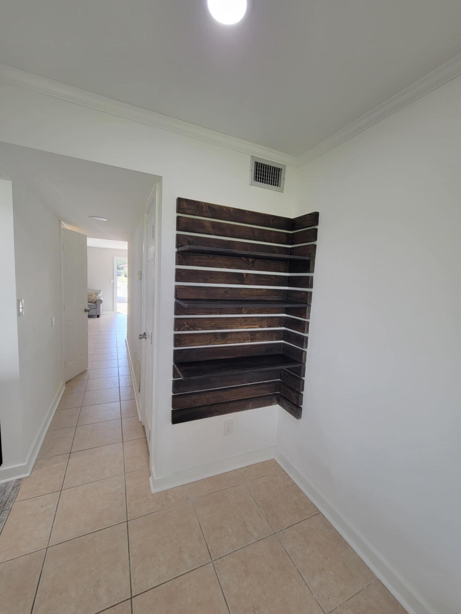 PORT DIXIE - Residential Lease