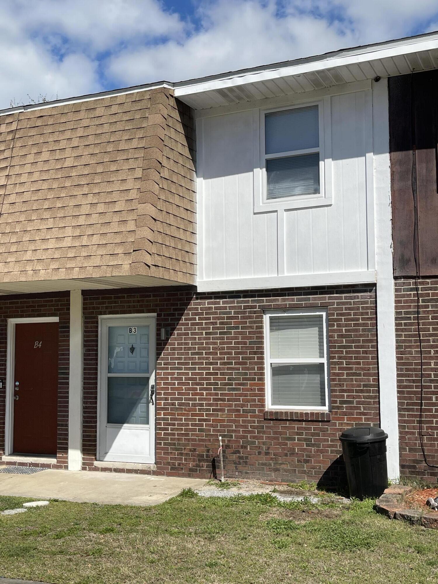 PORT DIXIE - Residential Lease