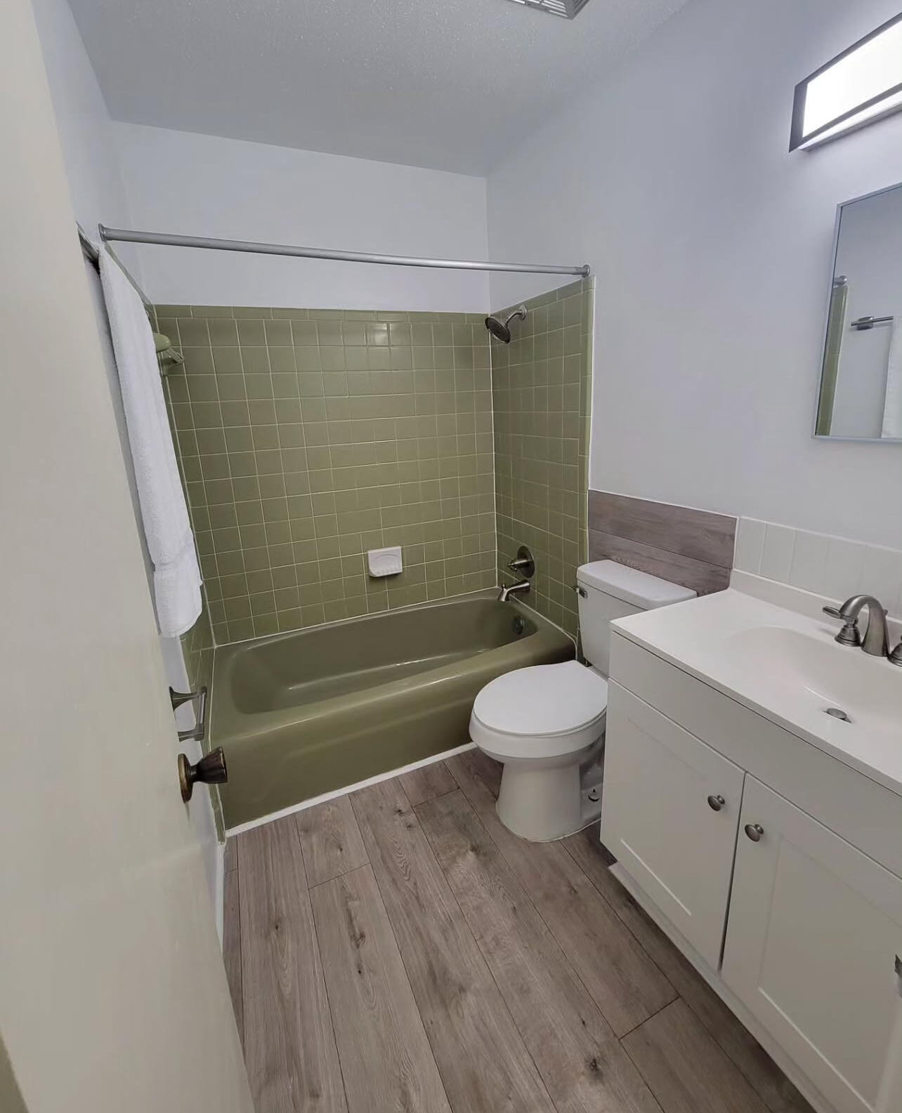 PORT DIXIE - Residential Lease