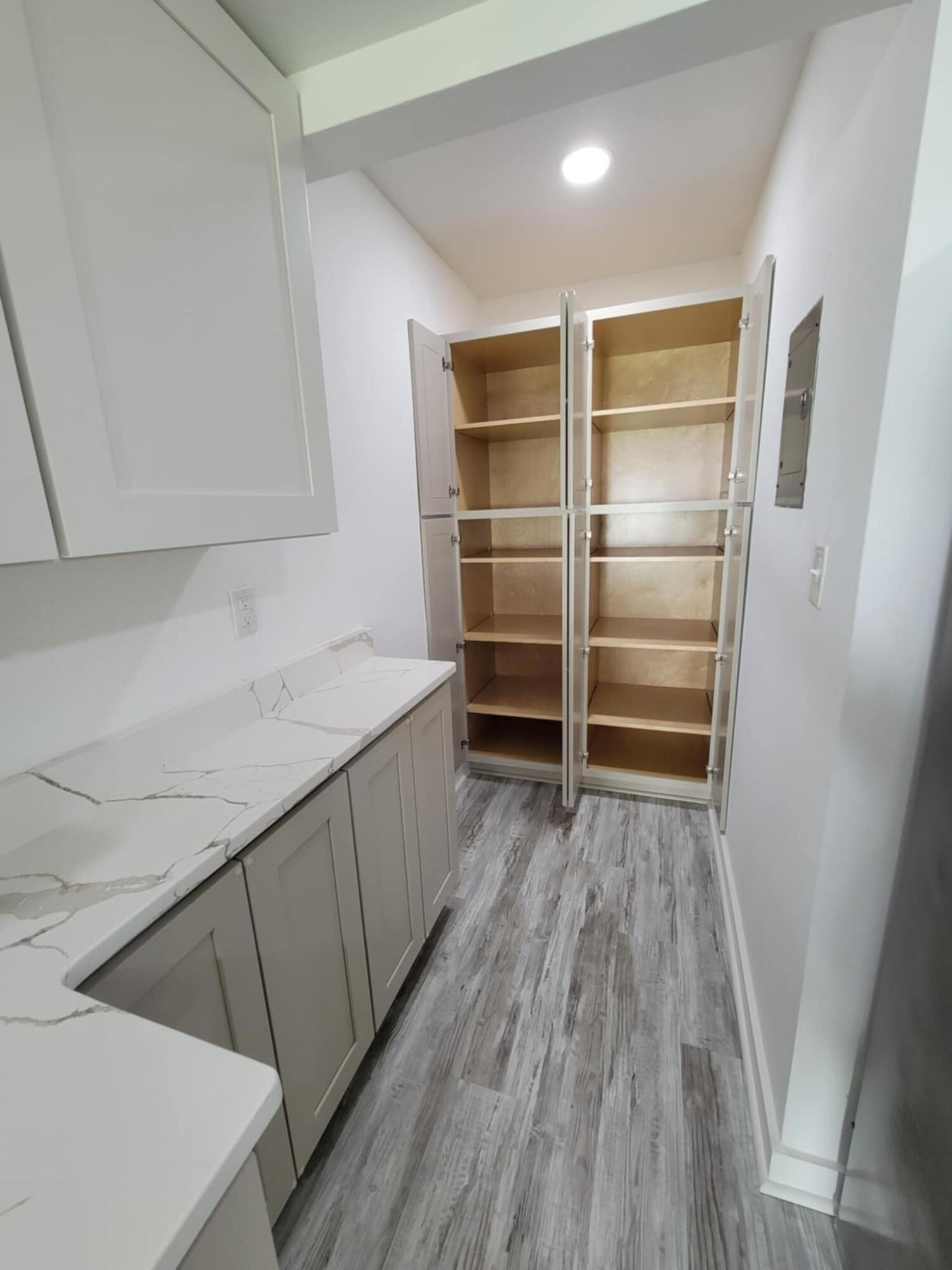 PORT DIXIE - Residential Lease