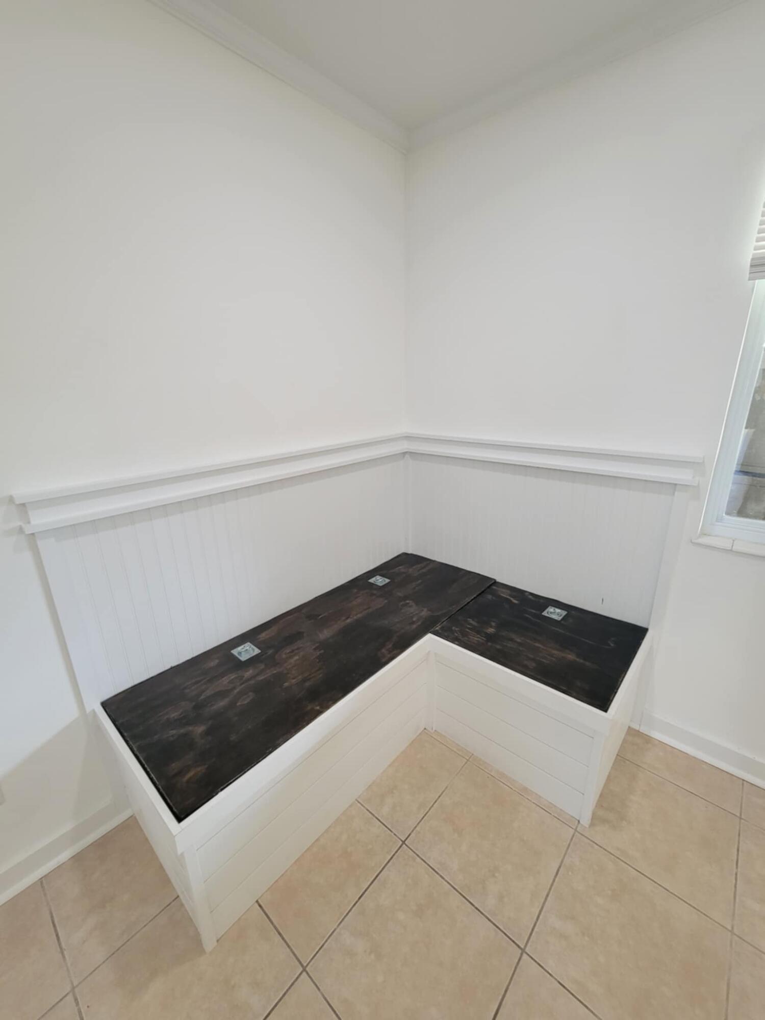 PORT DIXIE - Residential Lease