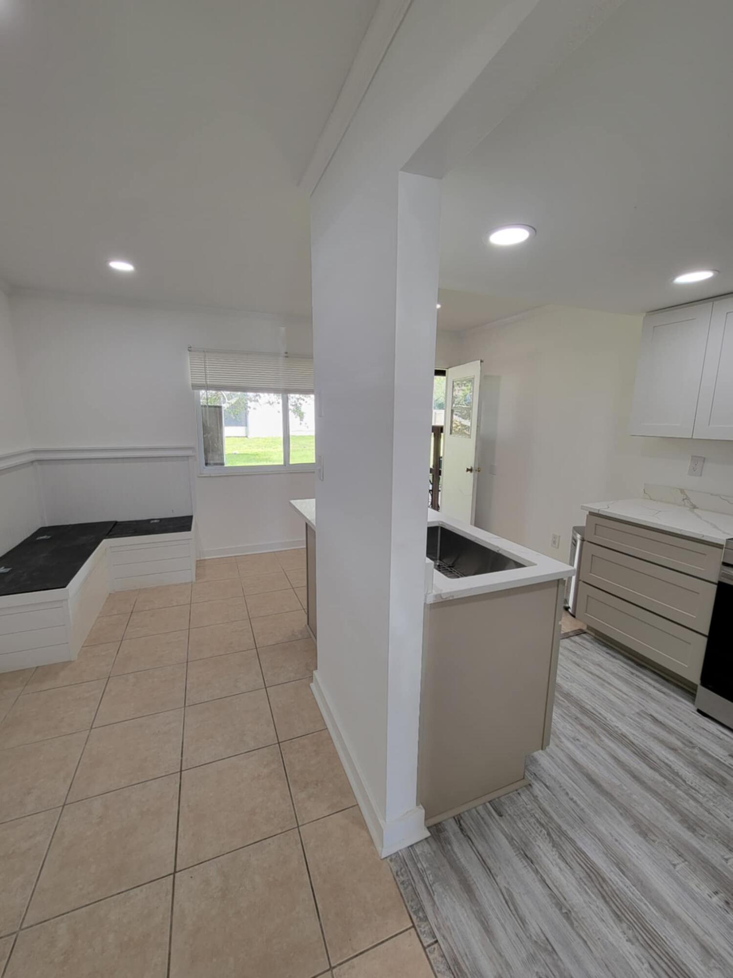 PORT DIXIE - Residential Lease
