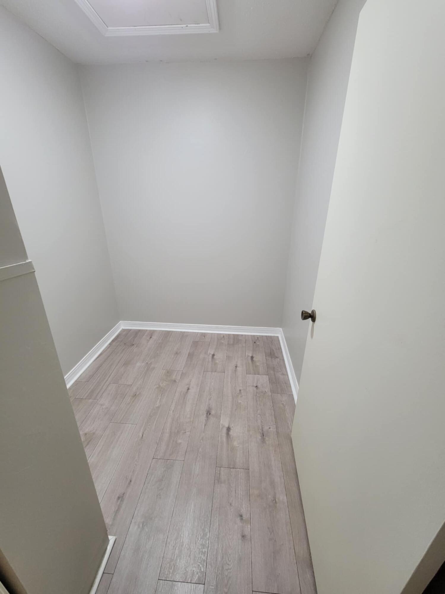 PORT DIXIE - Residential Lease