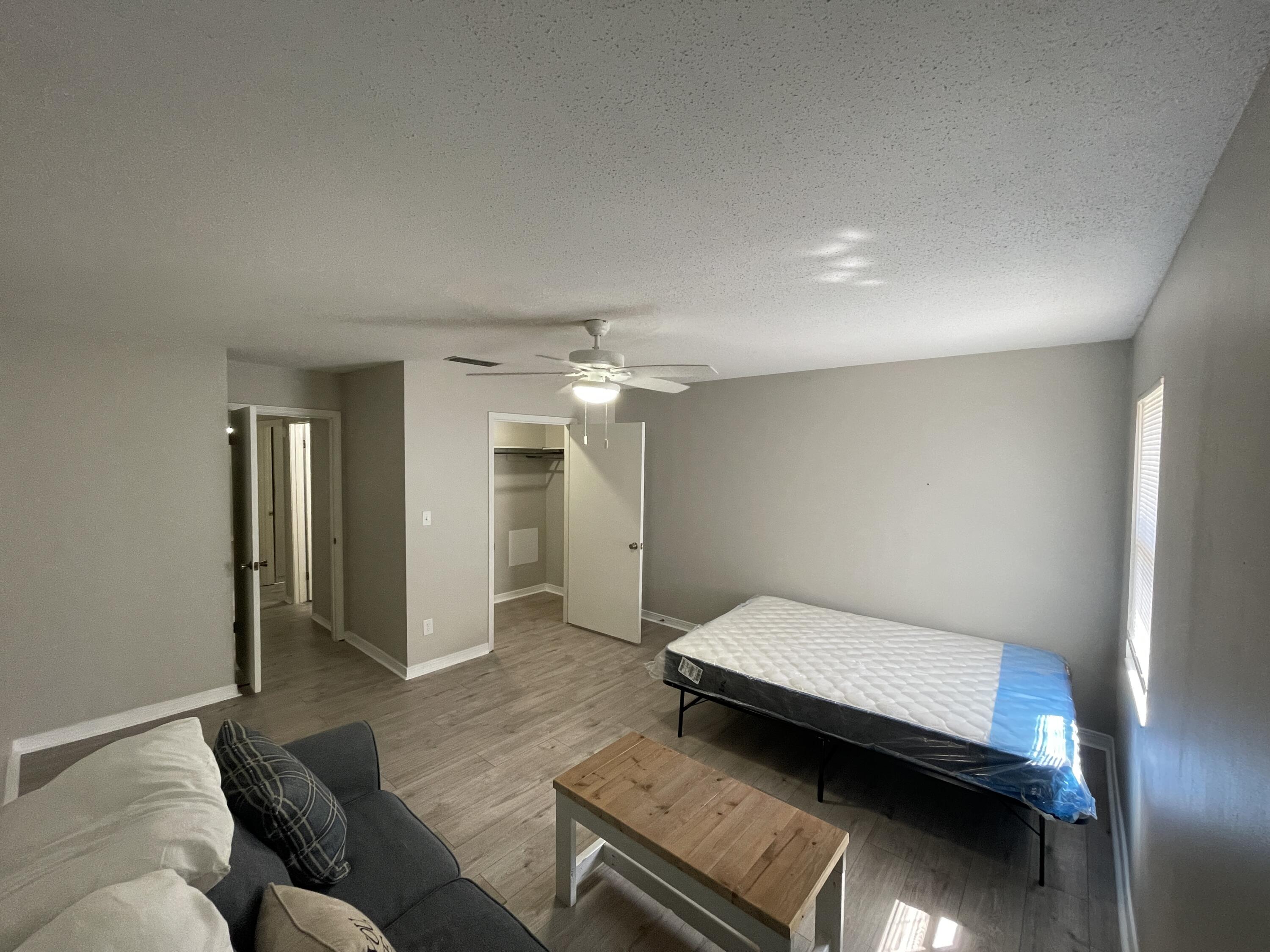 PORT DIXIE - Residential Lease